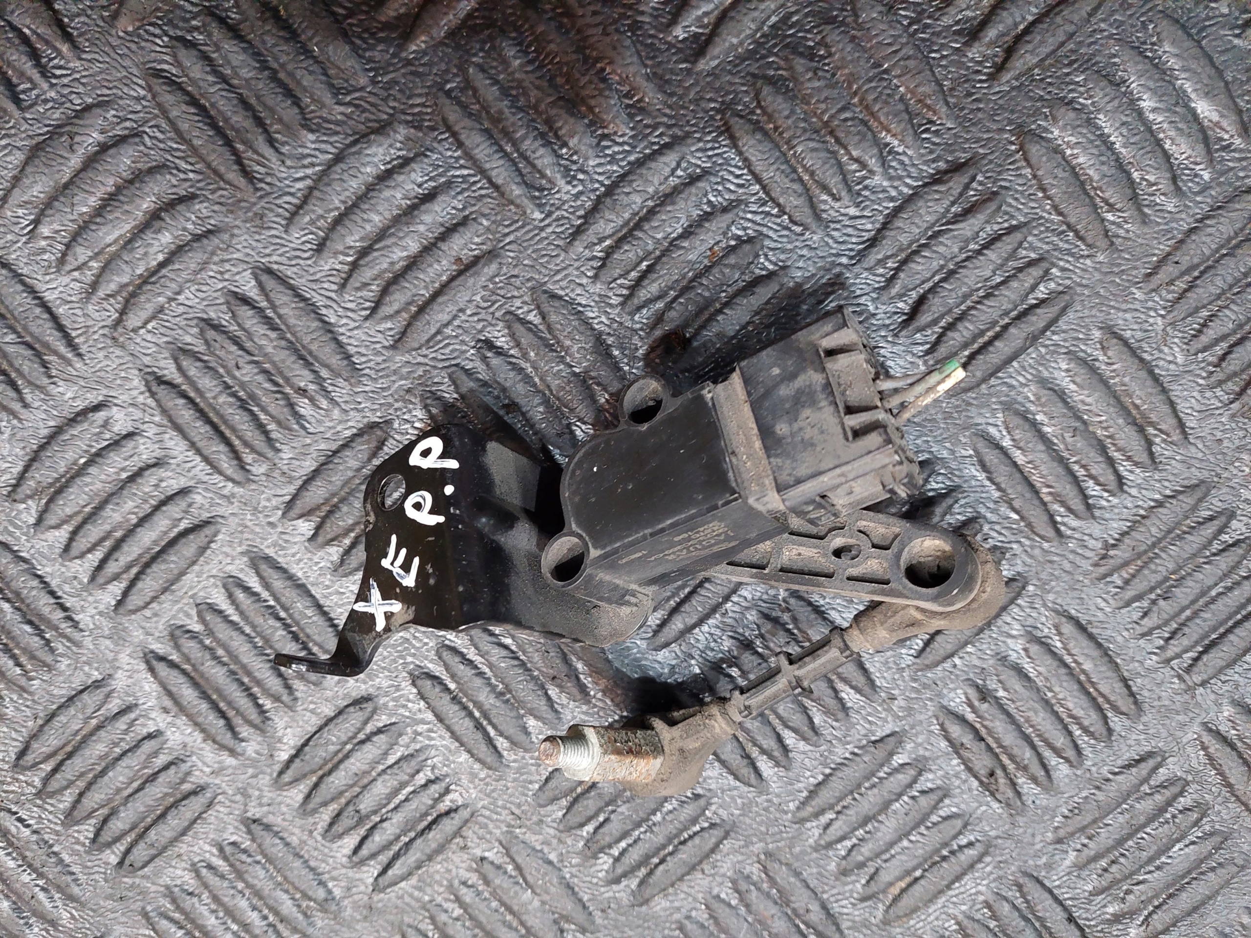 sensor POZIOMOWANIA front right JAGUAR XE X760