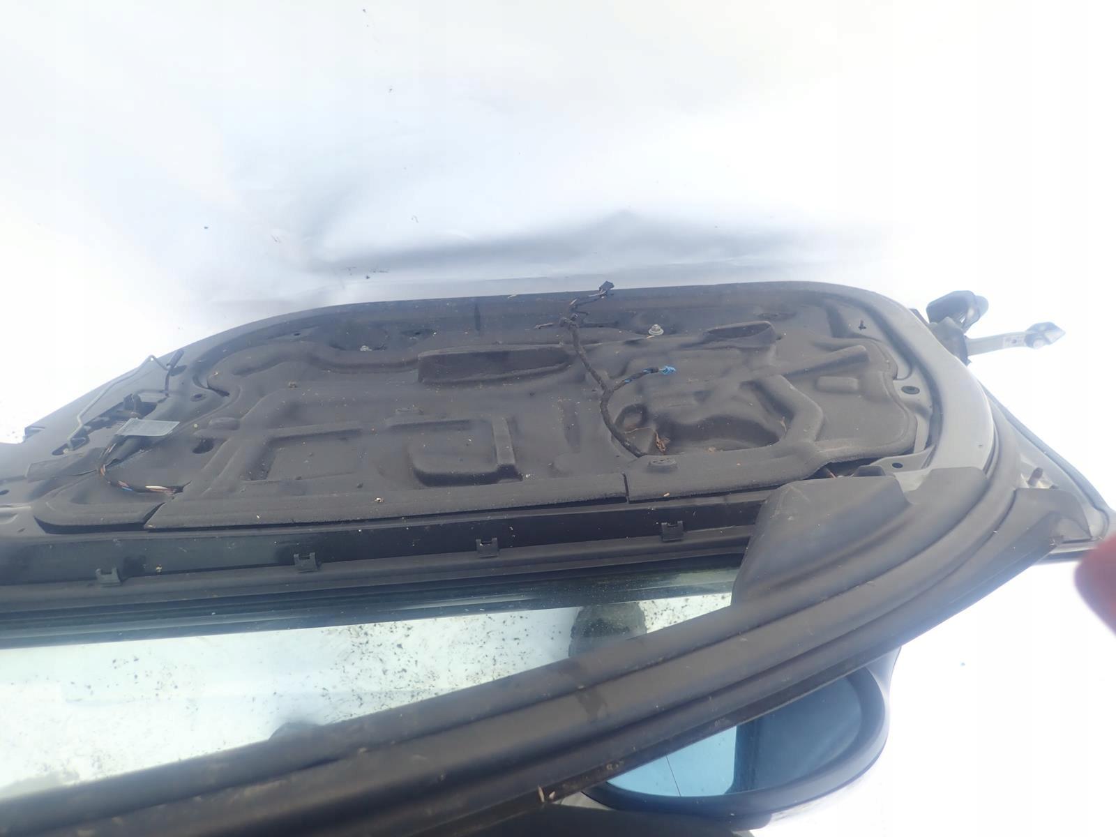 BMW 3 E90 E91 04-12 door front front right