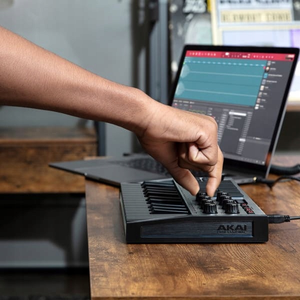 AKAI MPK MINI MK3 GREY - Mini klawiatura sterująca Model MPK Mini MKIII