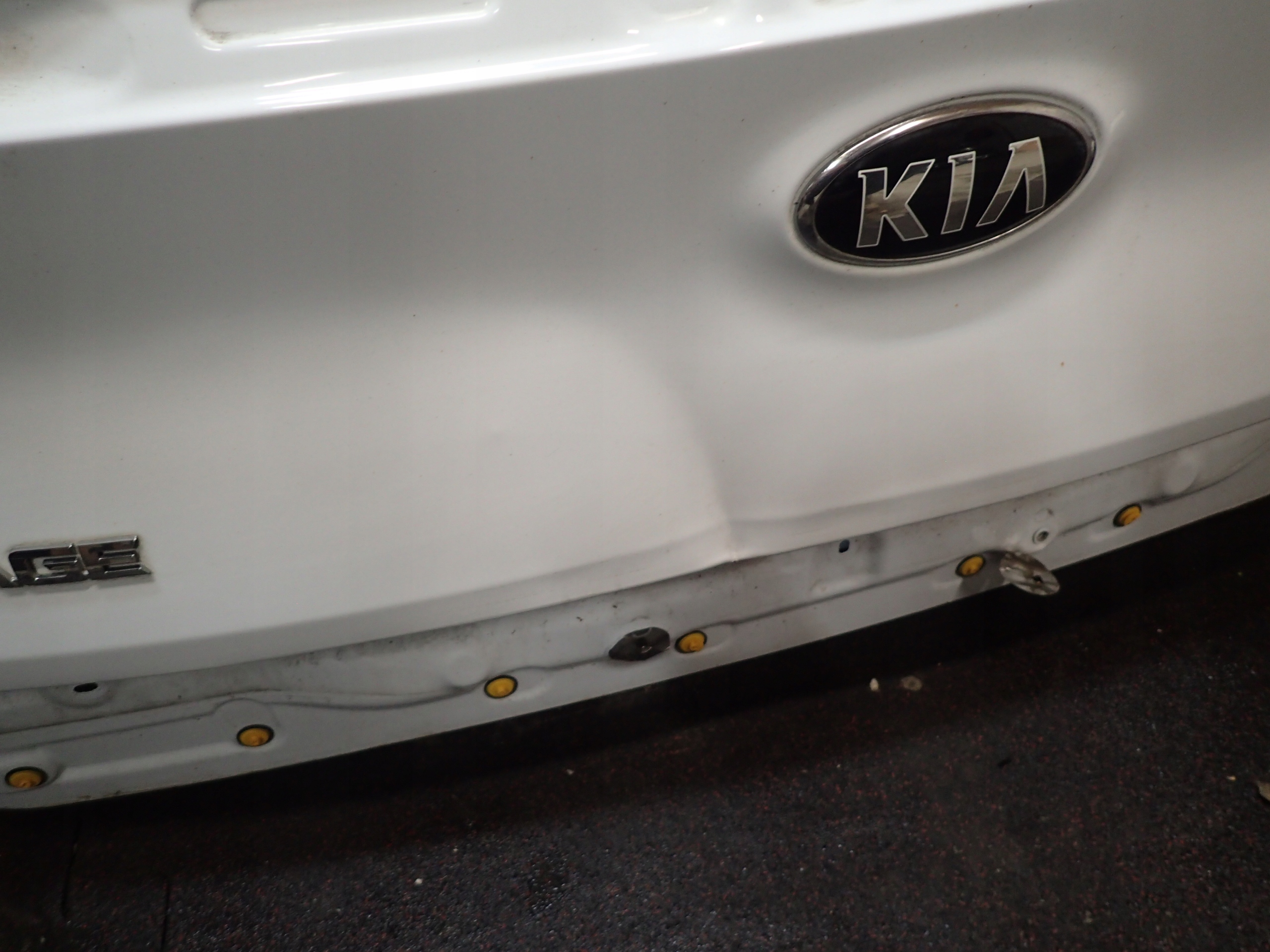 BOOT DOOR KIA SPORTAGE 16