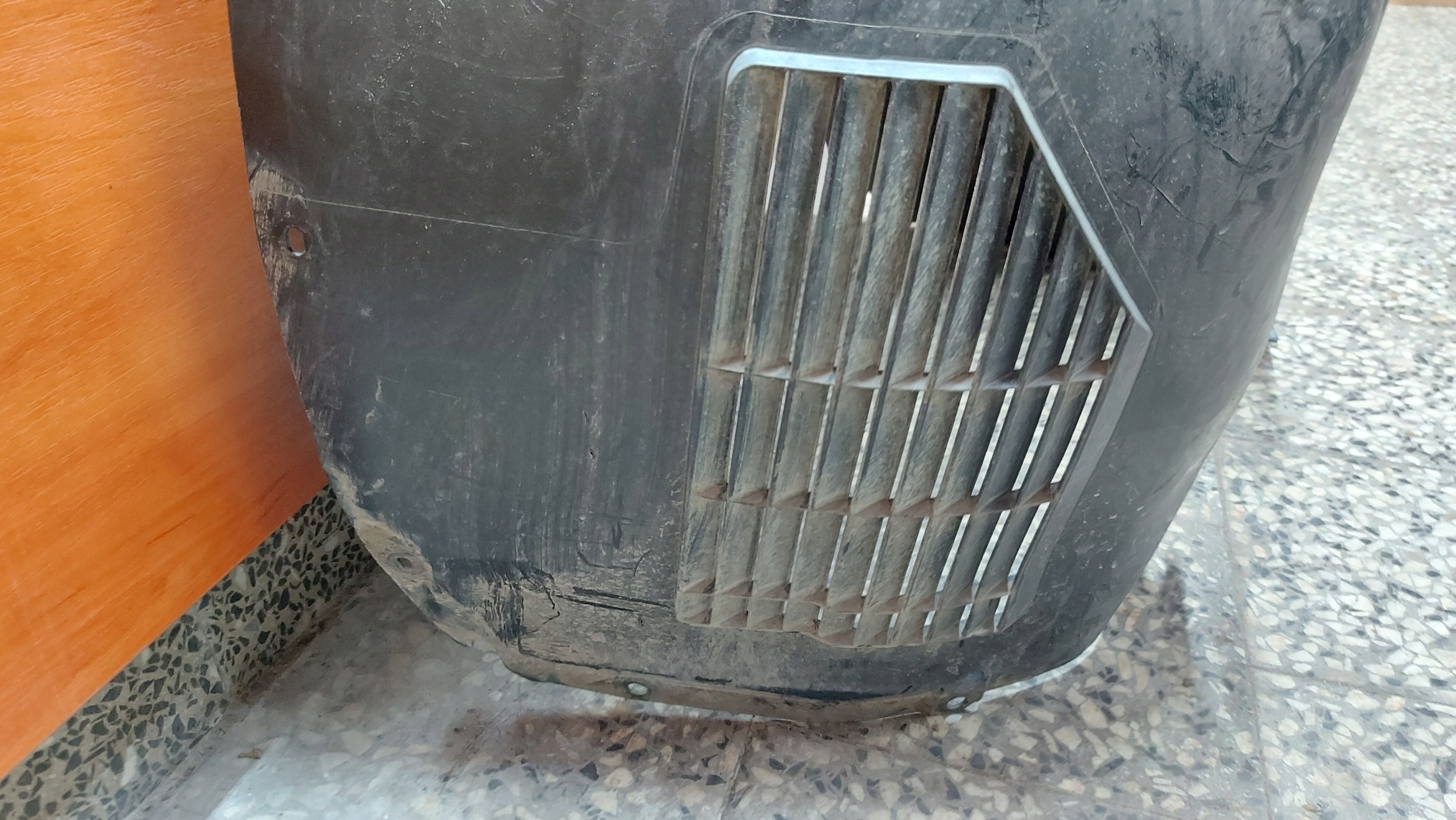 mudguard right front VOLVO XC60 II 17