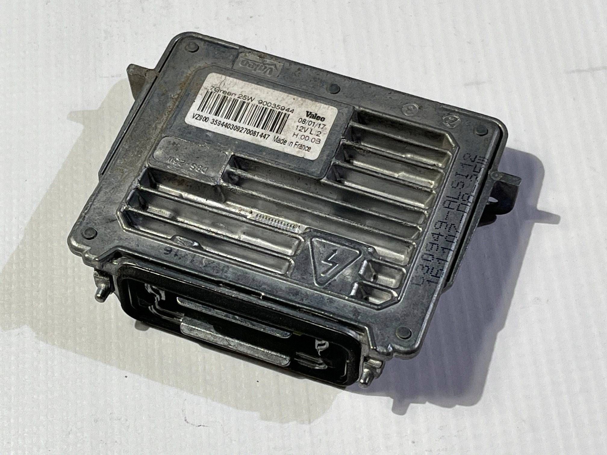 control unit module control unit lights reflektora Xenon Maserati Levante