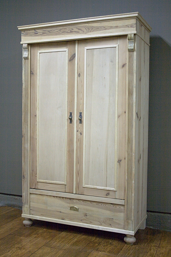 КРАСИВЫЙ ШКАФ ЭКЛЕКТИКА АНТИЧНЫЙ