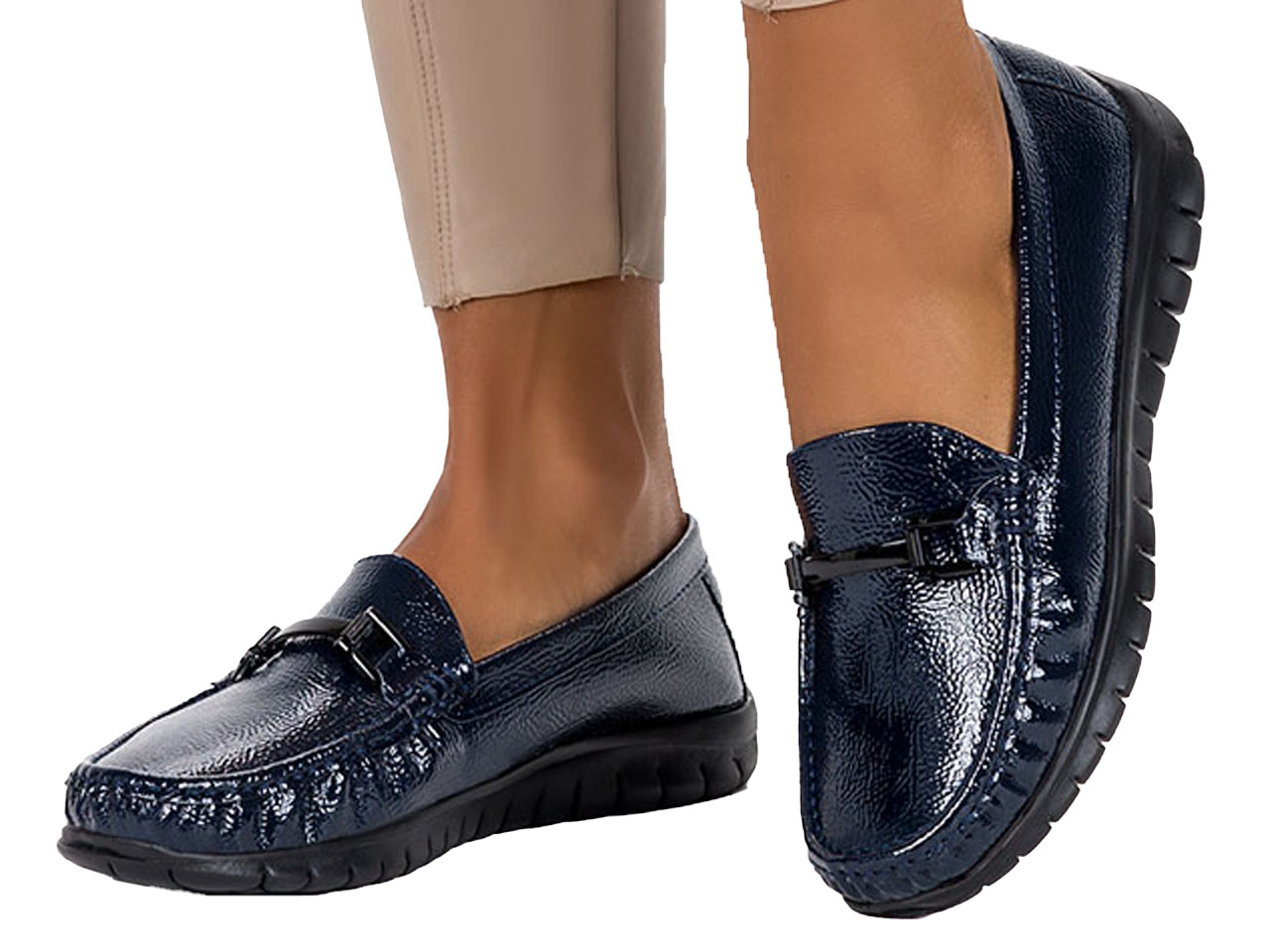 MOKASYNY LAKIEROWANE ZE SPRZĄCZKĄ WKŁADKA SKÓRA 41