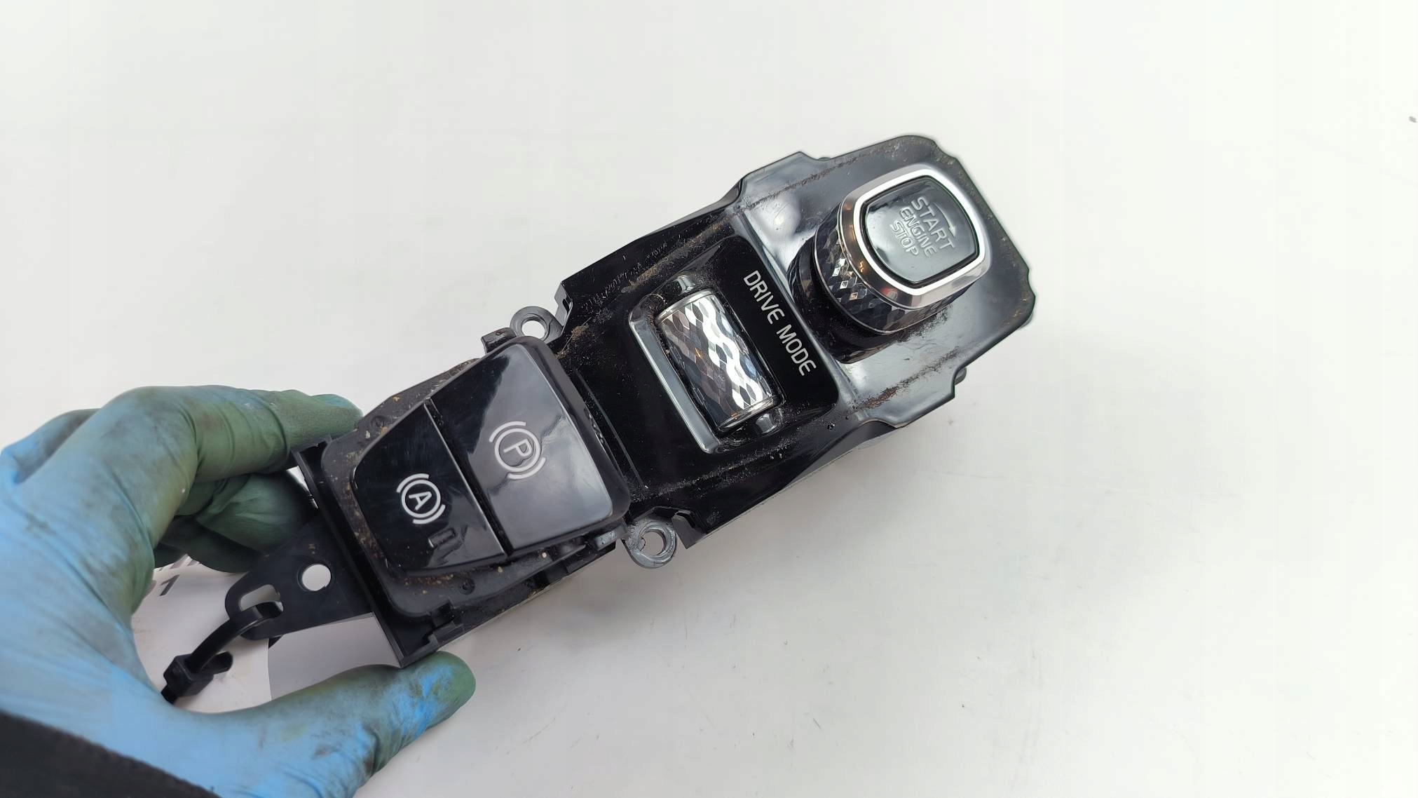 button 31443818 VOLVO V60 II