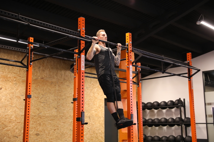 GUMA NAUKA WSPARCIE PODCIĄGANIA NA DRĄŻKU + 8-16KG Długość 208 cm