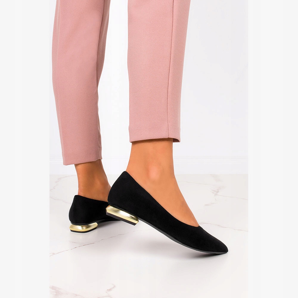 BALERINKI DAMSKIE KLASYCZNE NA NISKIM OZDOBNYM SZEROKIM OBCASIE SZPIC r 38 Marka Casu