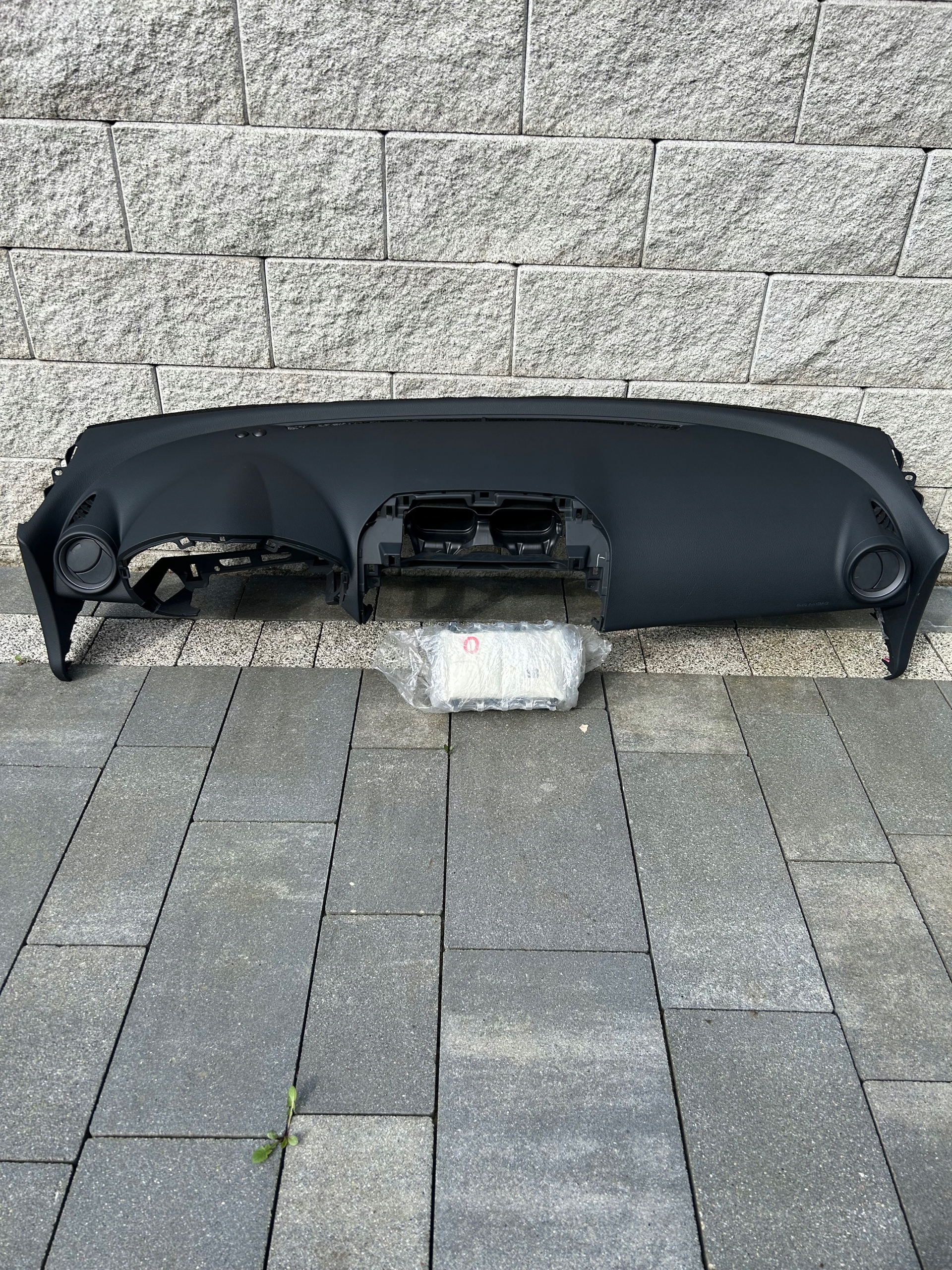 TOYOTA RAV4 2006-2008 KONSOLA DESKA + AIR BAG
