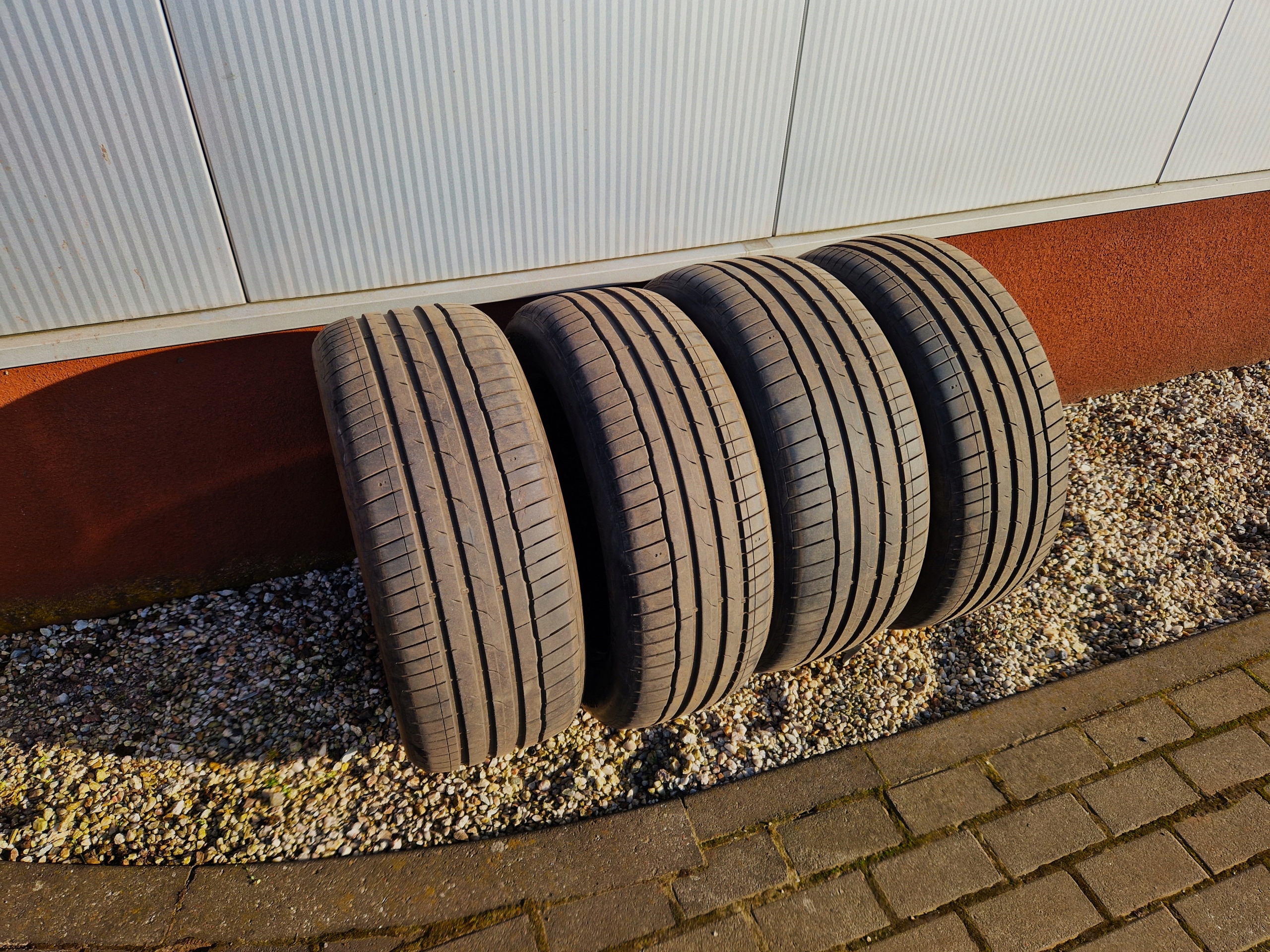 Hankook Ventus S1 evo3 ev 255/50R19 235/55R19 103T EAN (GTIN) 8808563469799