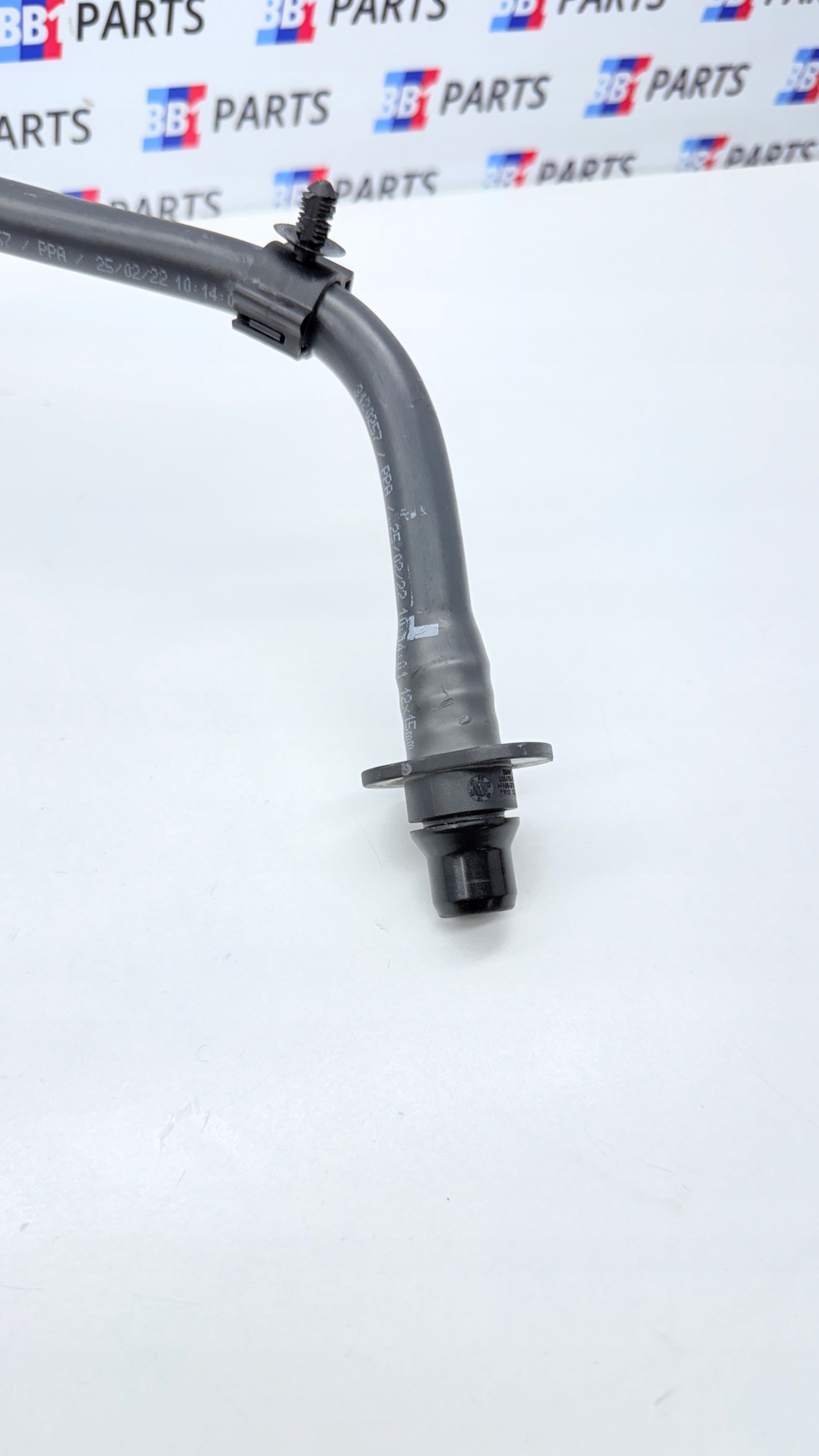 BMW G20 cijev crijevo prijenos vode 330E HYBRYDA 8654851