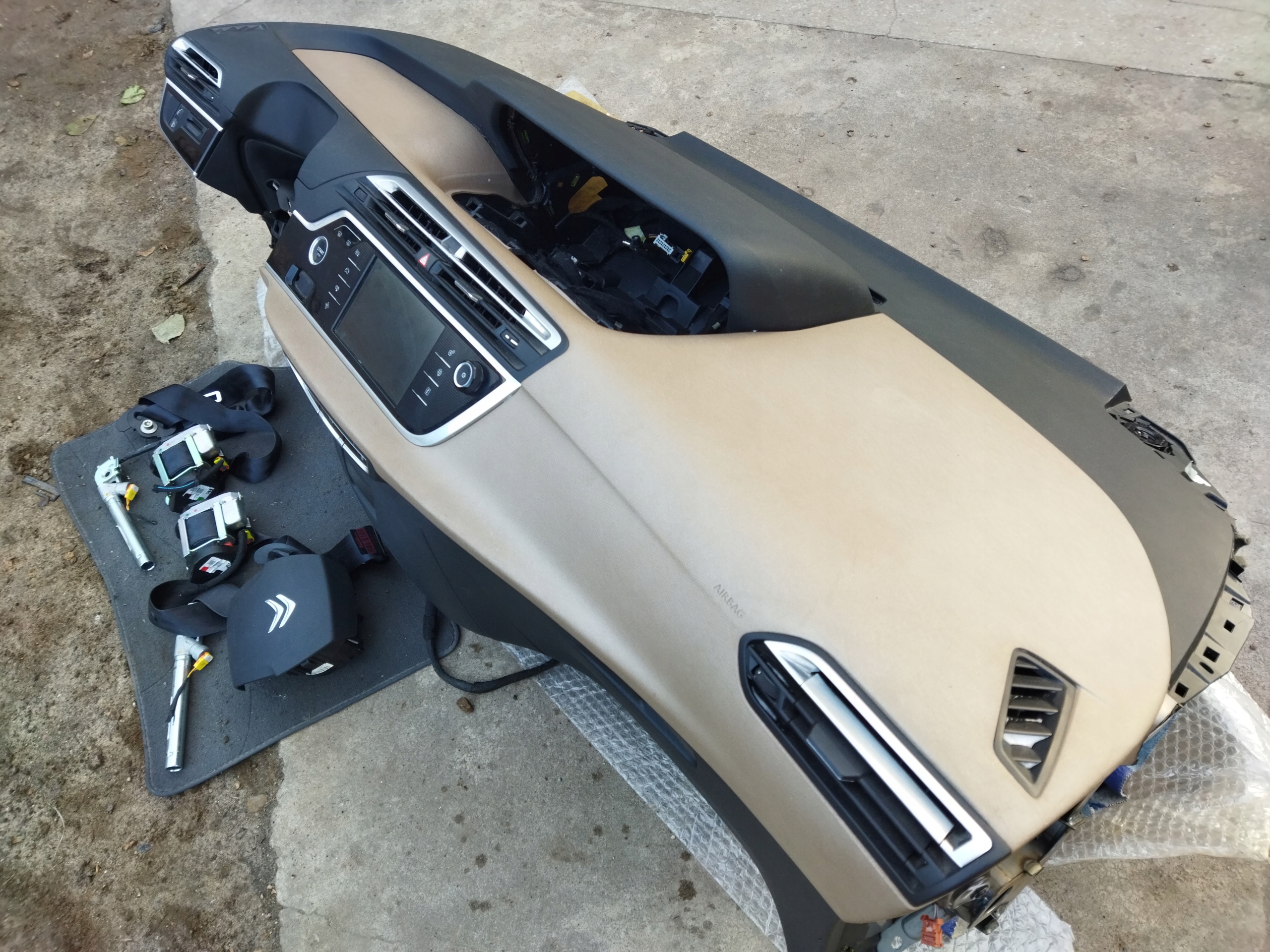 DESKA ROZDZIELCZA KONSOLA CITROEN C4 PICASSO II ORYGINAŁ KOMPLET Producent części Citroen OE