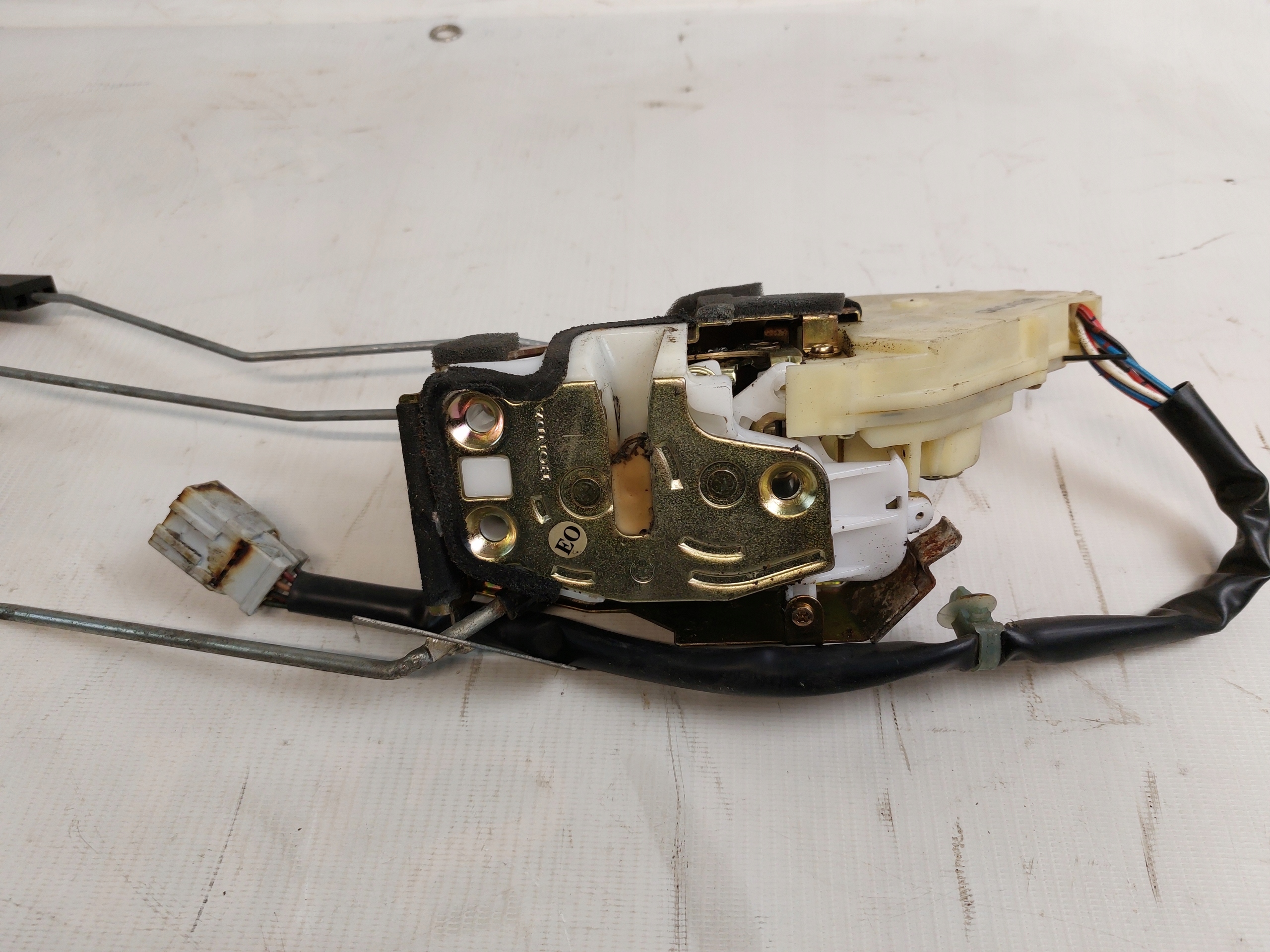 lock door left front HONDA CR-V II 6 PIN