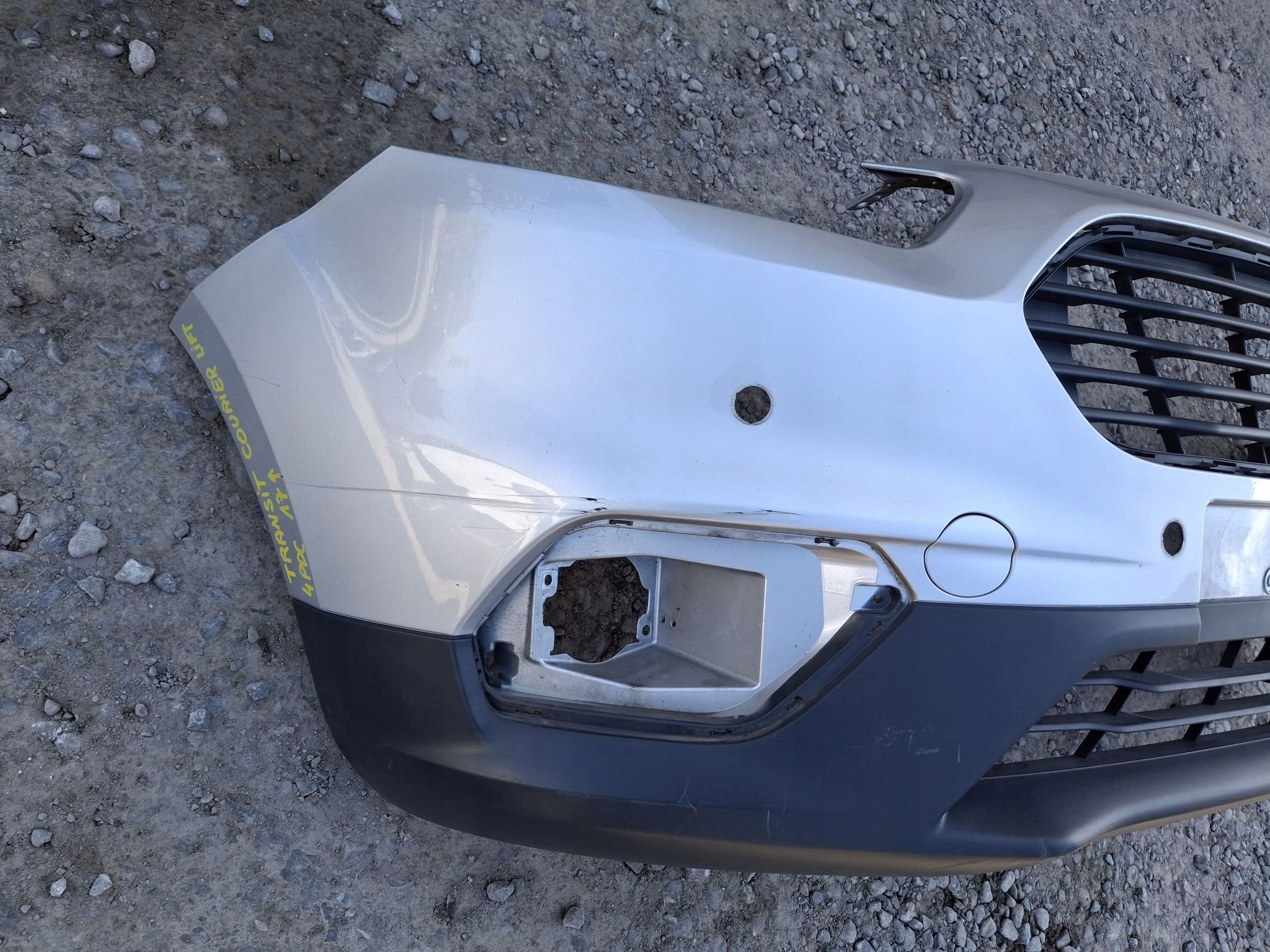 front bumper FORD TRANSIT COURIER and LIFT 2017R->