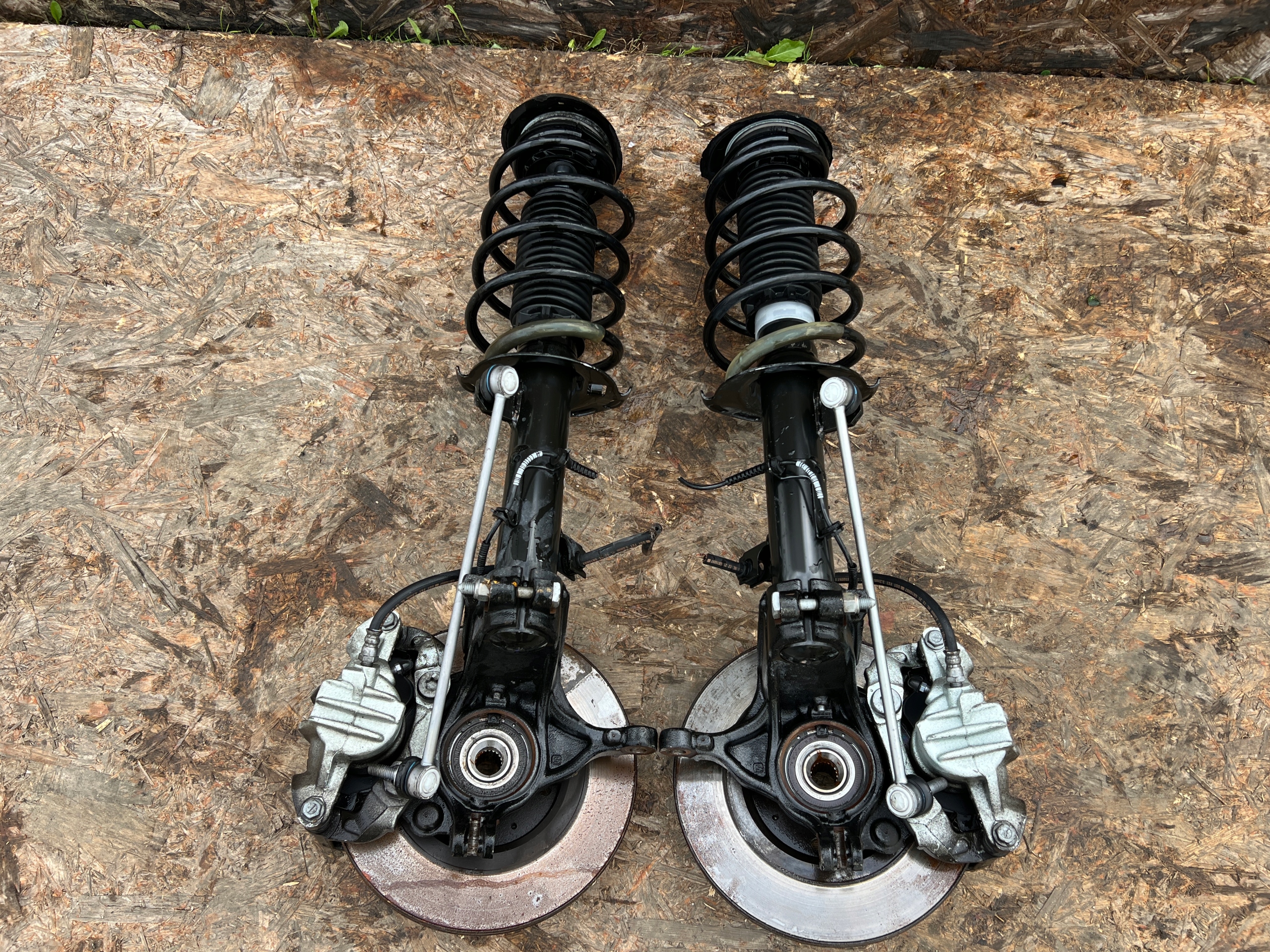 shock absorber swing left CITROEN C3 III 9811371280