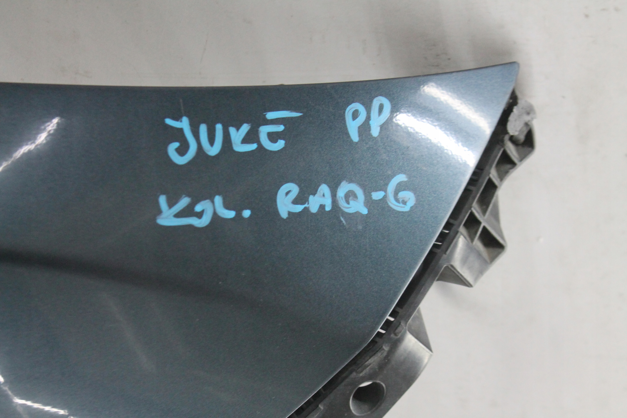 blatník pravý předek JUKE F15 kol. RAQ-G 10-14