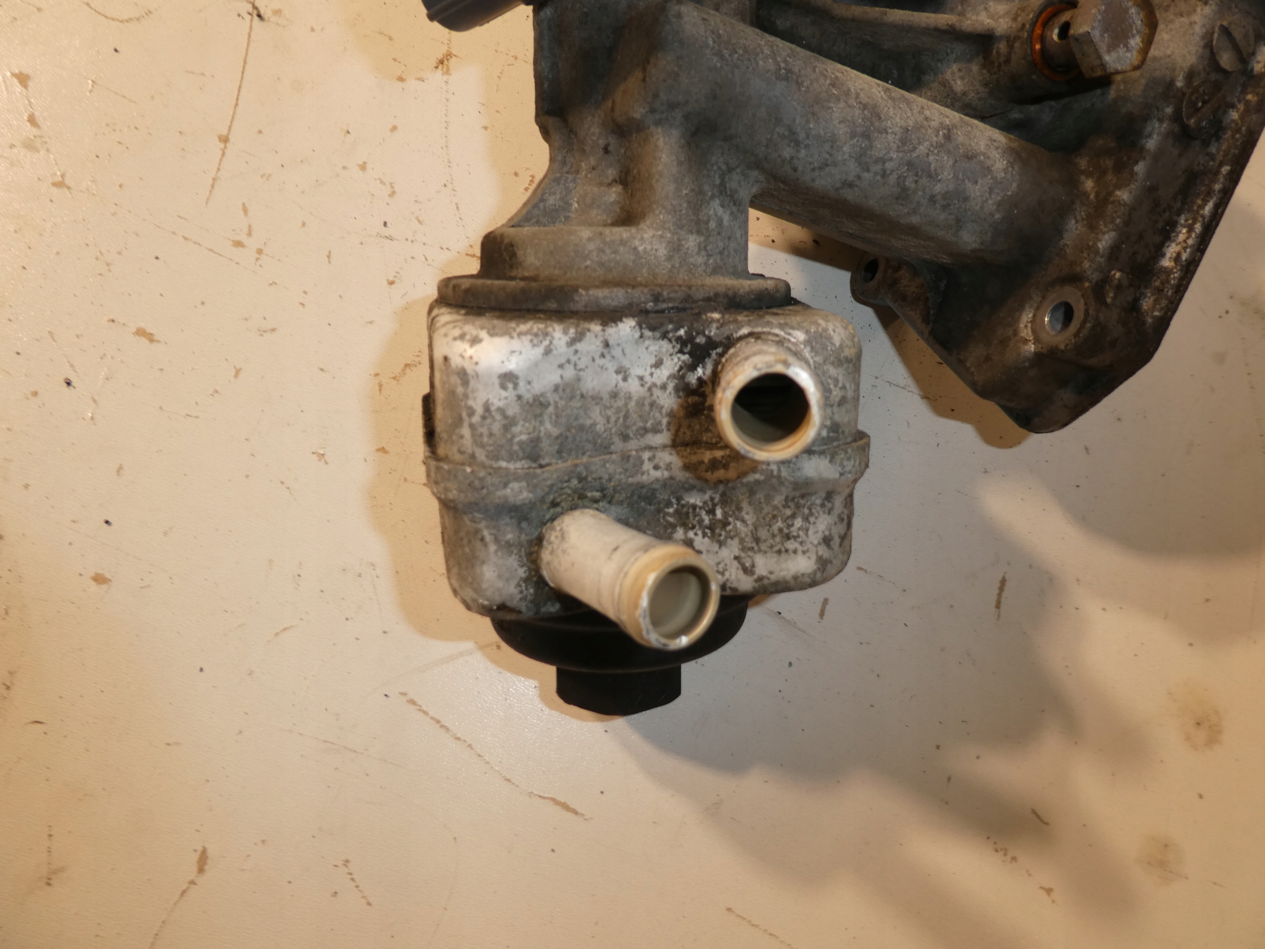 ÖLFILTERGEHÄUSE VW SEAT SKODA 038115389B