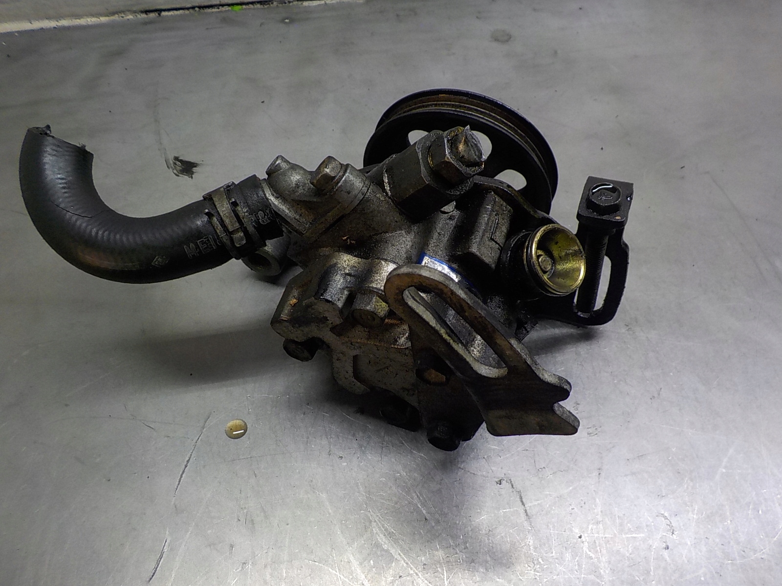 DAIHATSU GRAN MOVE 1.6 servo pump KOYO