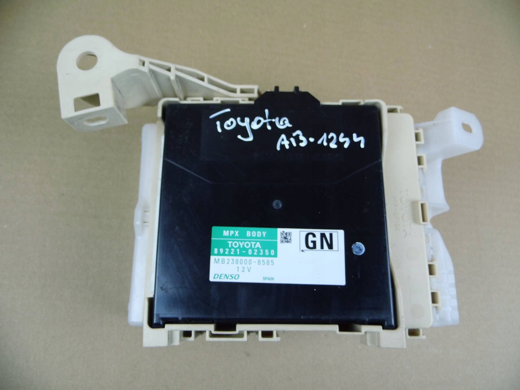 Toyota Auris II E180 module computer control unit komfortu MPX BODY 89221-02350