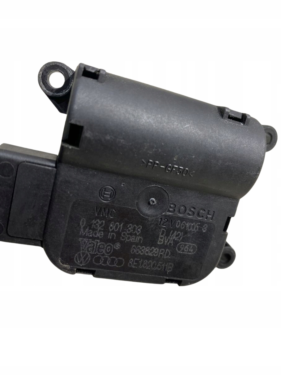 Micro moteur Bloc de chauffage complet AUDI A4 B7 0132801303 8E1820511B