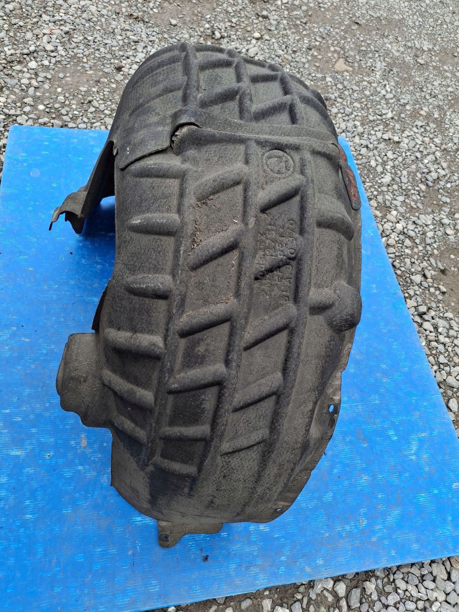 mudguard right rear. SKODA ENYAQ 2021R->