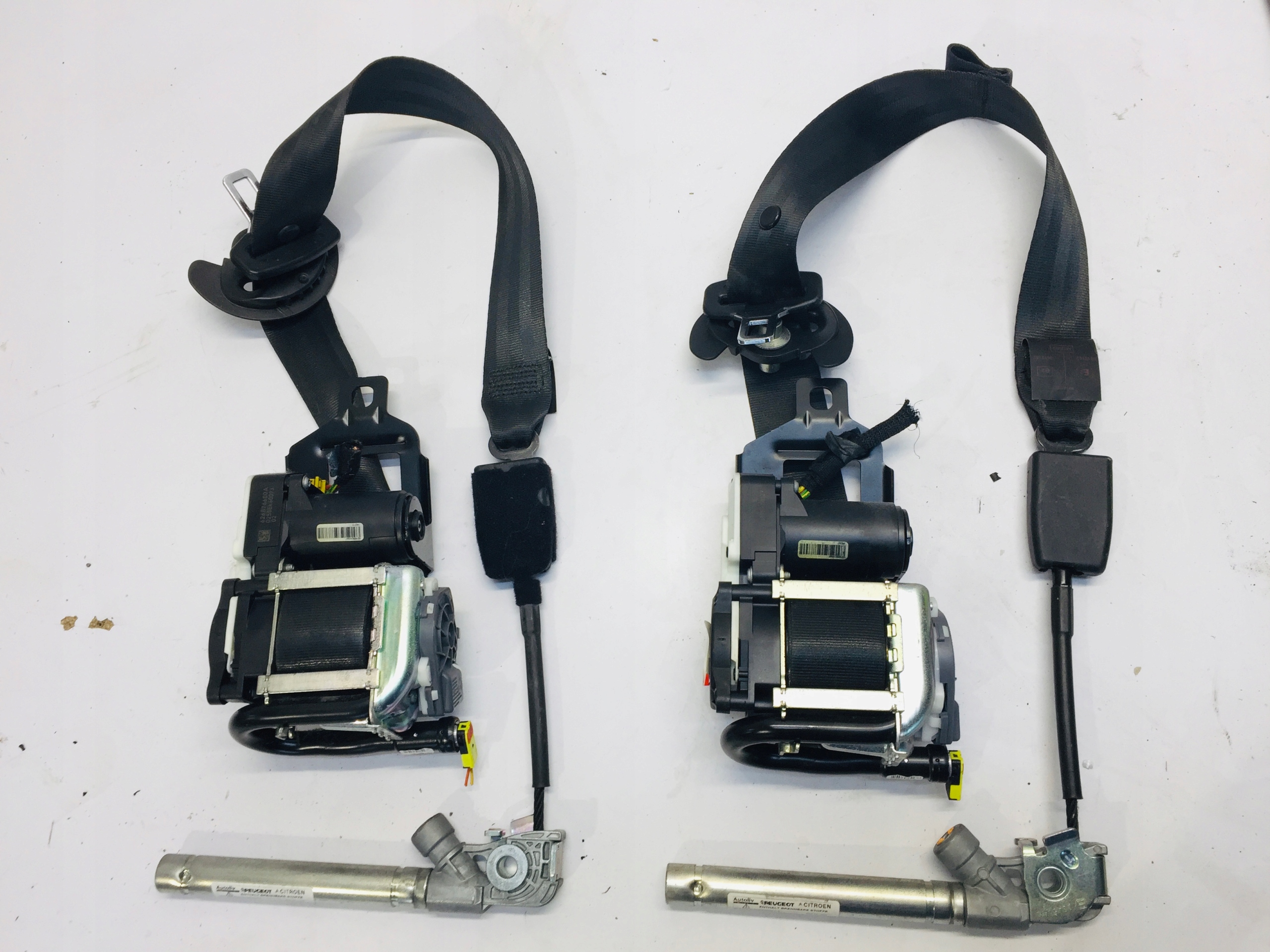 Ремни с зажимом комплект левый правый C4 PICASSO II