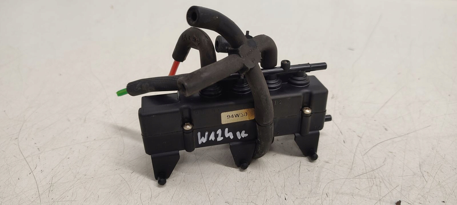 solenoid valve Mercedes W124 2,2b