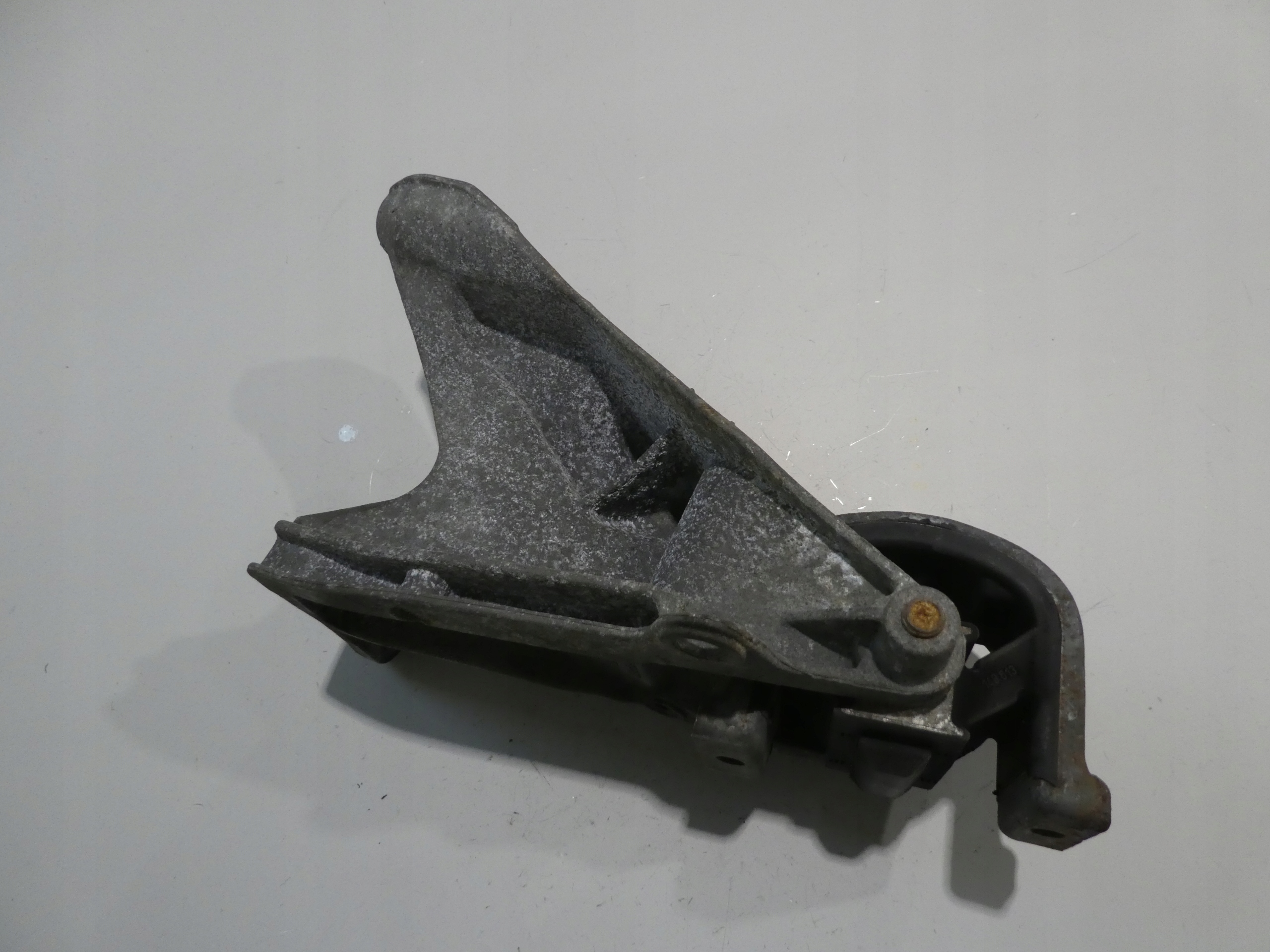 VW T6 2.0TDI holder engine mount 7E0199343B