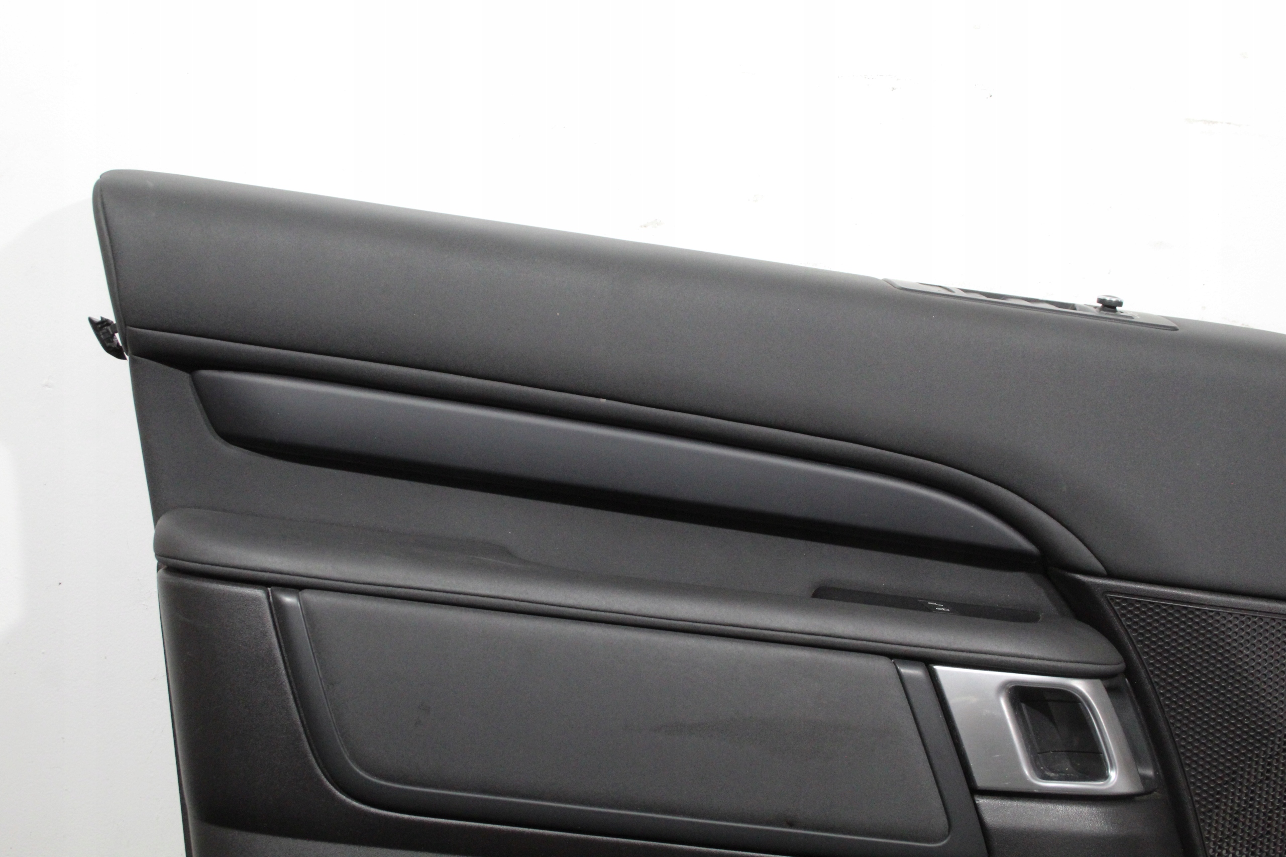 upholstery side door left front DISCOVERY V 5 L462