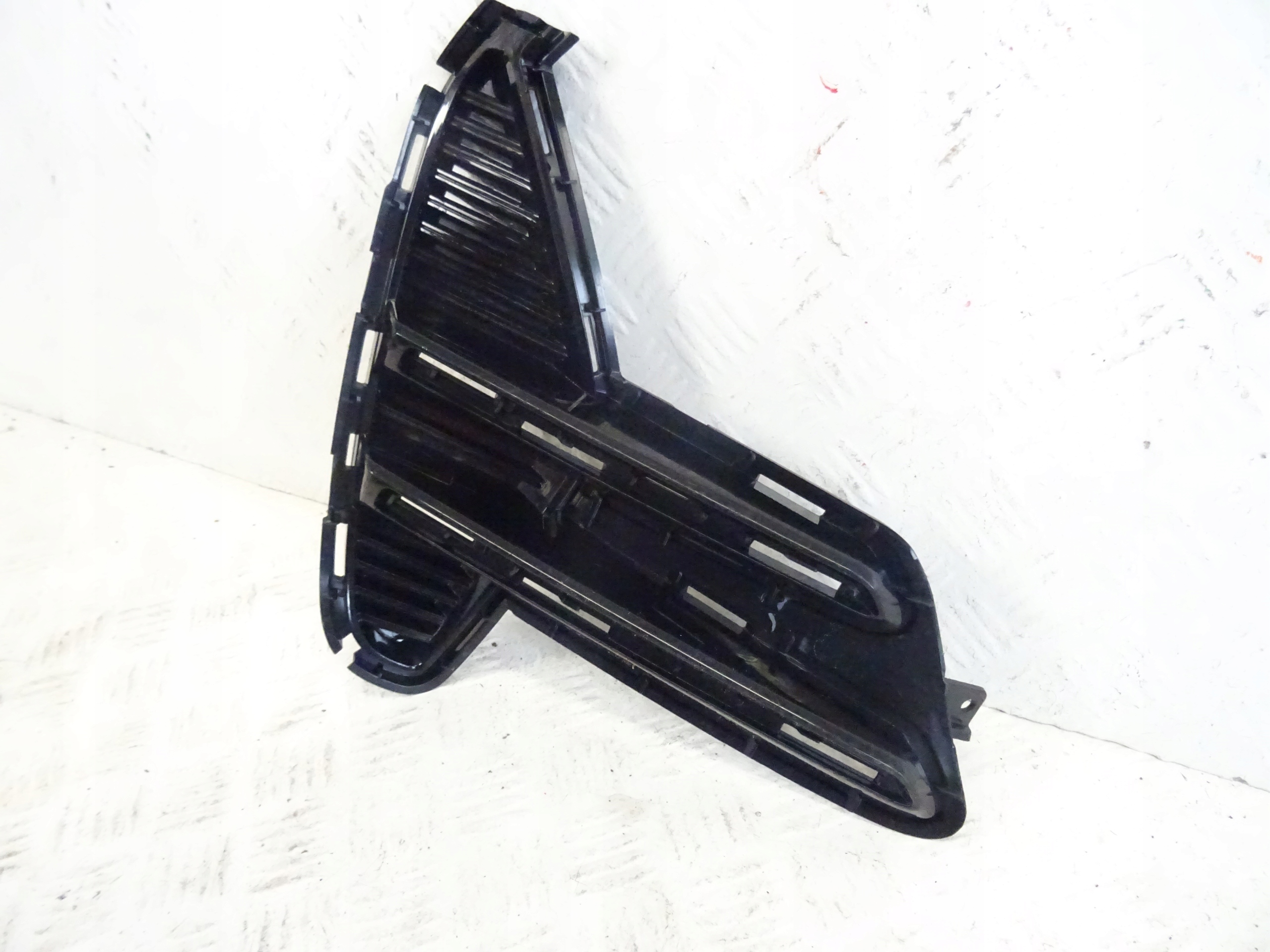 grid of a bumper front front left BYD SEAL U 2803113