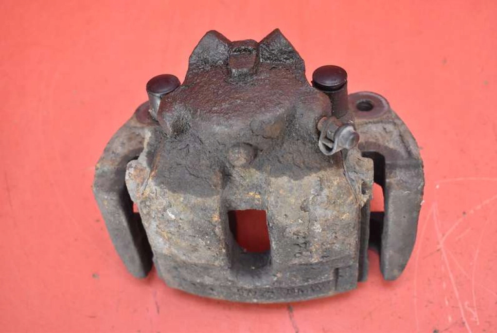 caliper brake right front BMW X3 E83 3.0i 227 KM 03-06