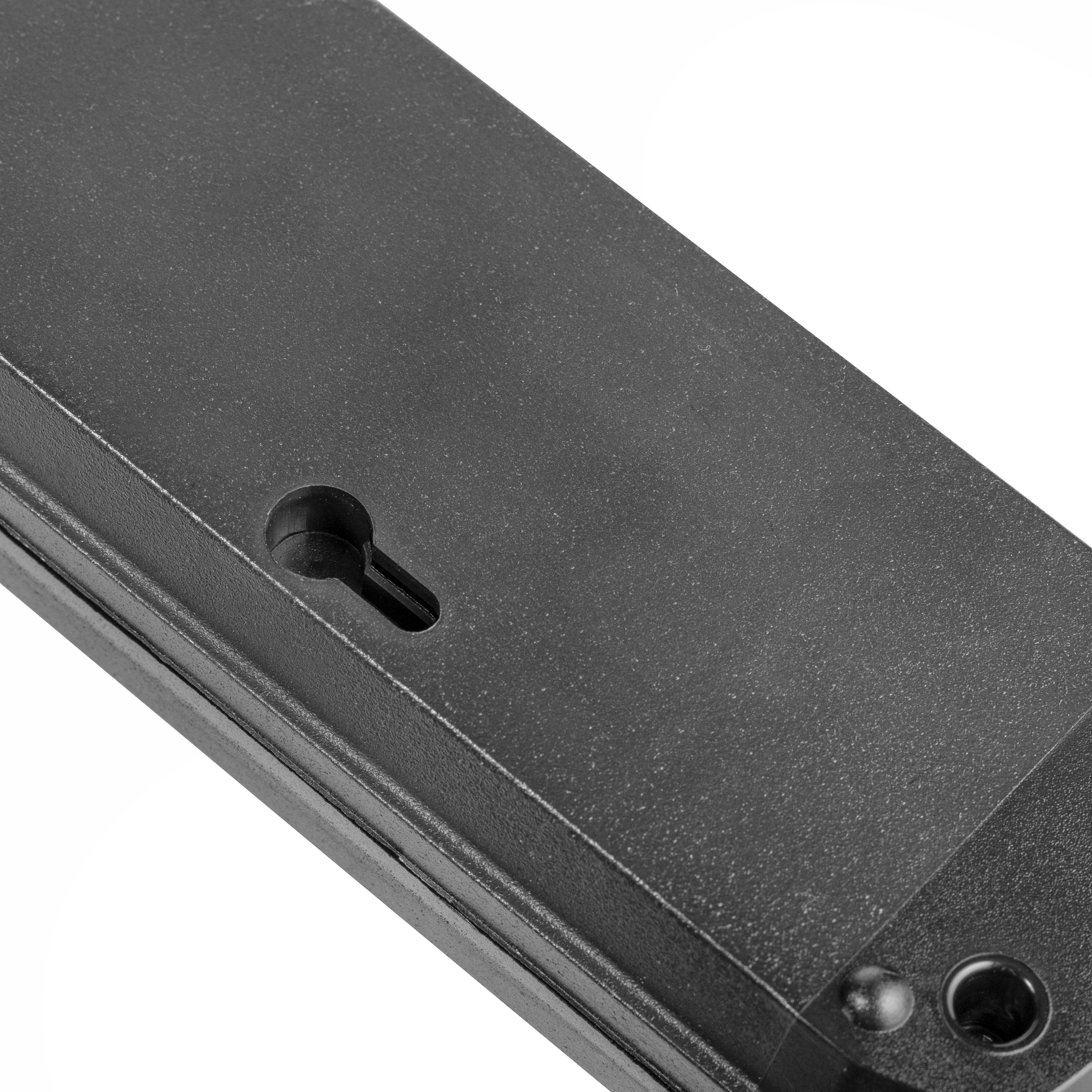 LISTWA ZASILAJĄCA PRZEPIĘCIOWA MONTIS 5 GNIAZD 5m Model MT030-5