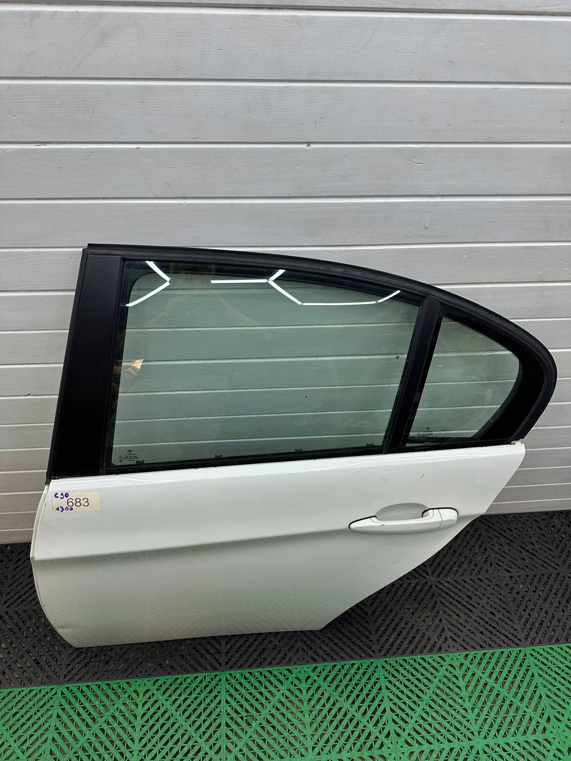 door rear. rear part side left BMW 3 E90