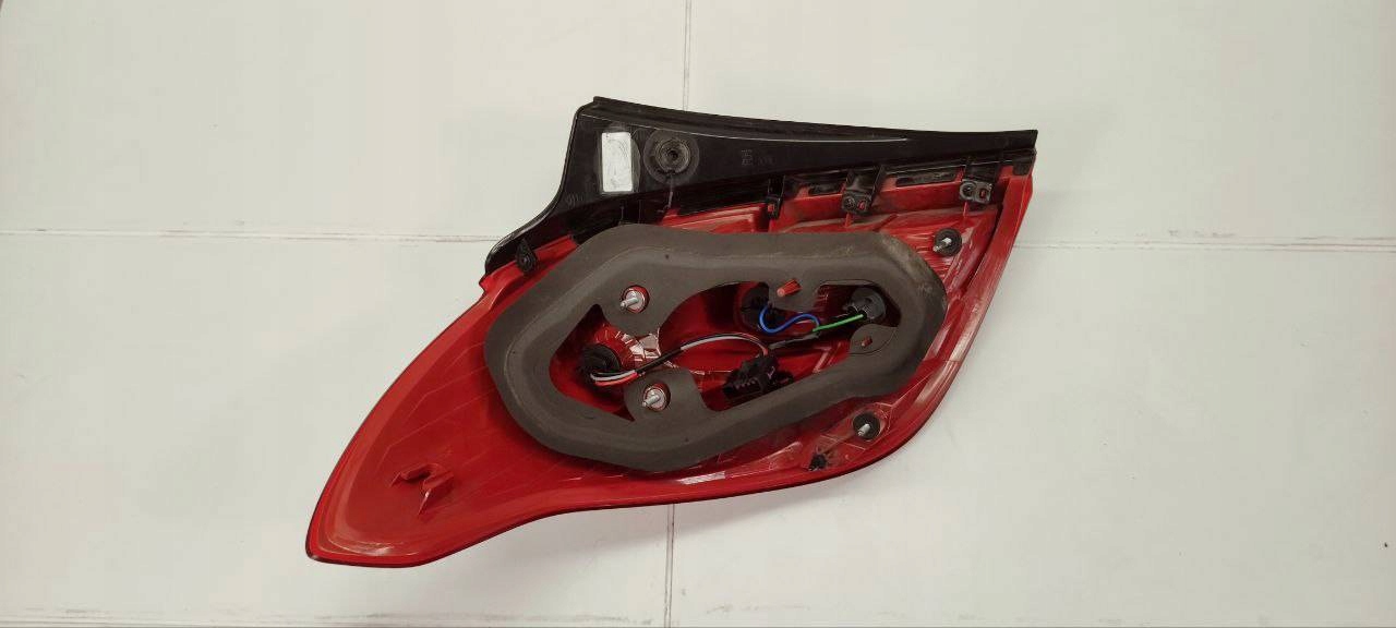 light rear right side Opel Mokka 2015 42435942