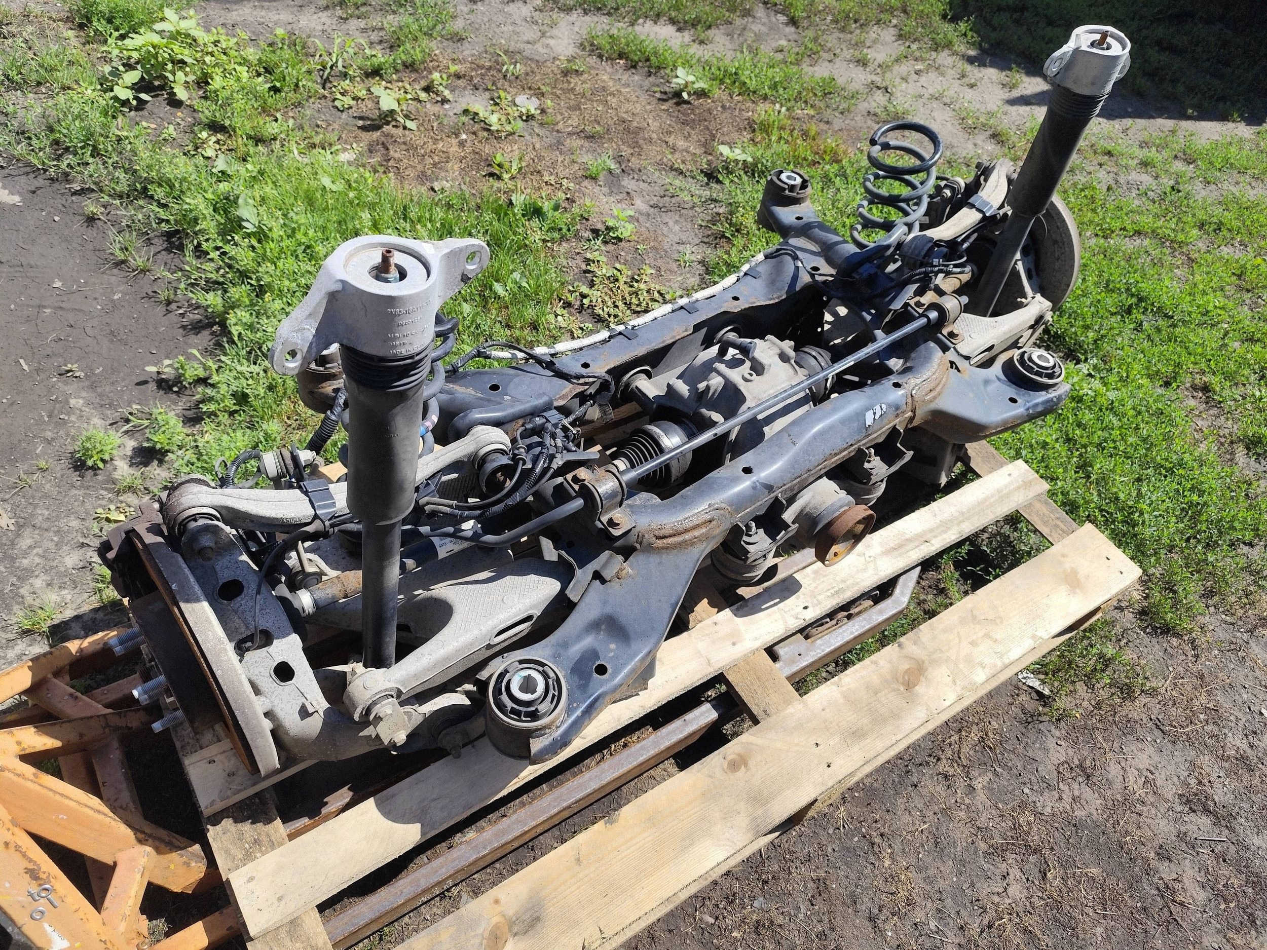 JAGUAR XE 760 sususpension rear. complete DEMONTAZ