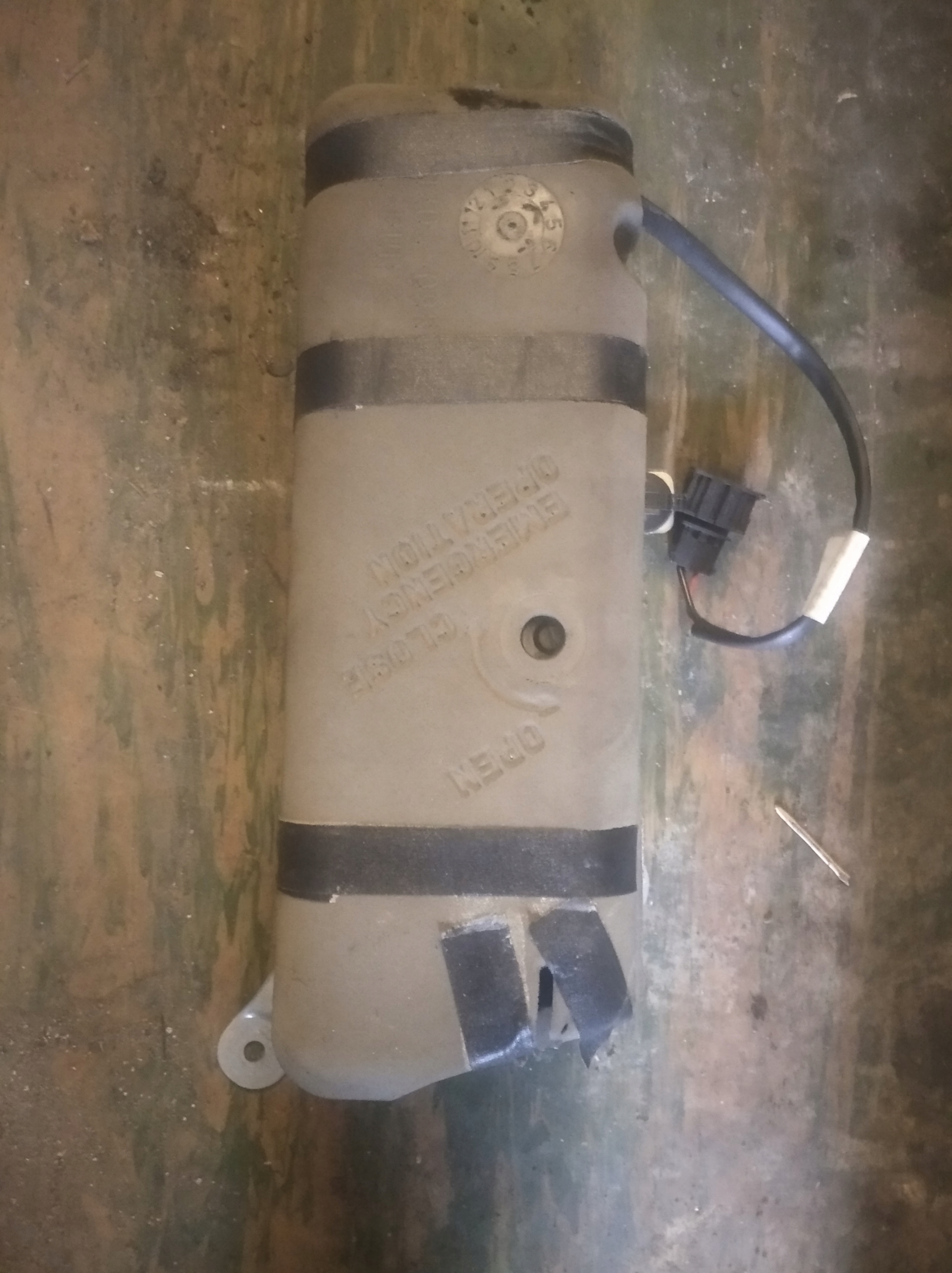 A3 VW GOLF 6 VI CABRIO POMPA DACHU SKLADANEGO Part number 8P7871791