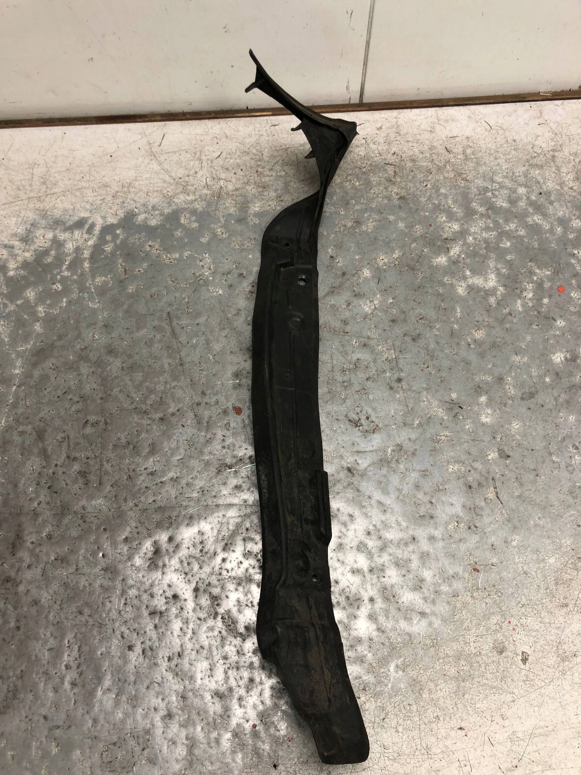 Insonorisation Aile Droite Avant AUDI Q7 4L 4L0821112