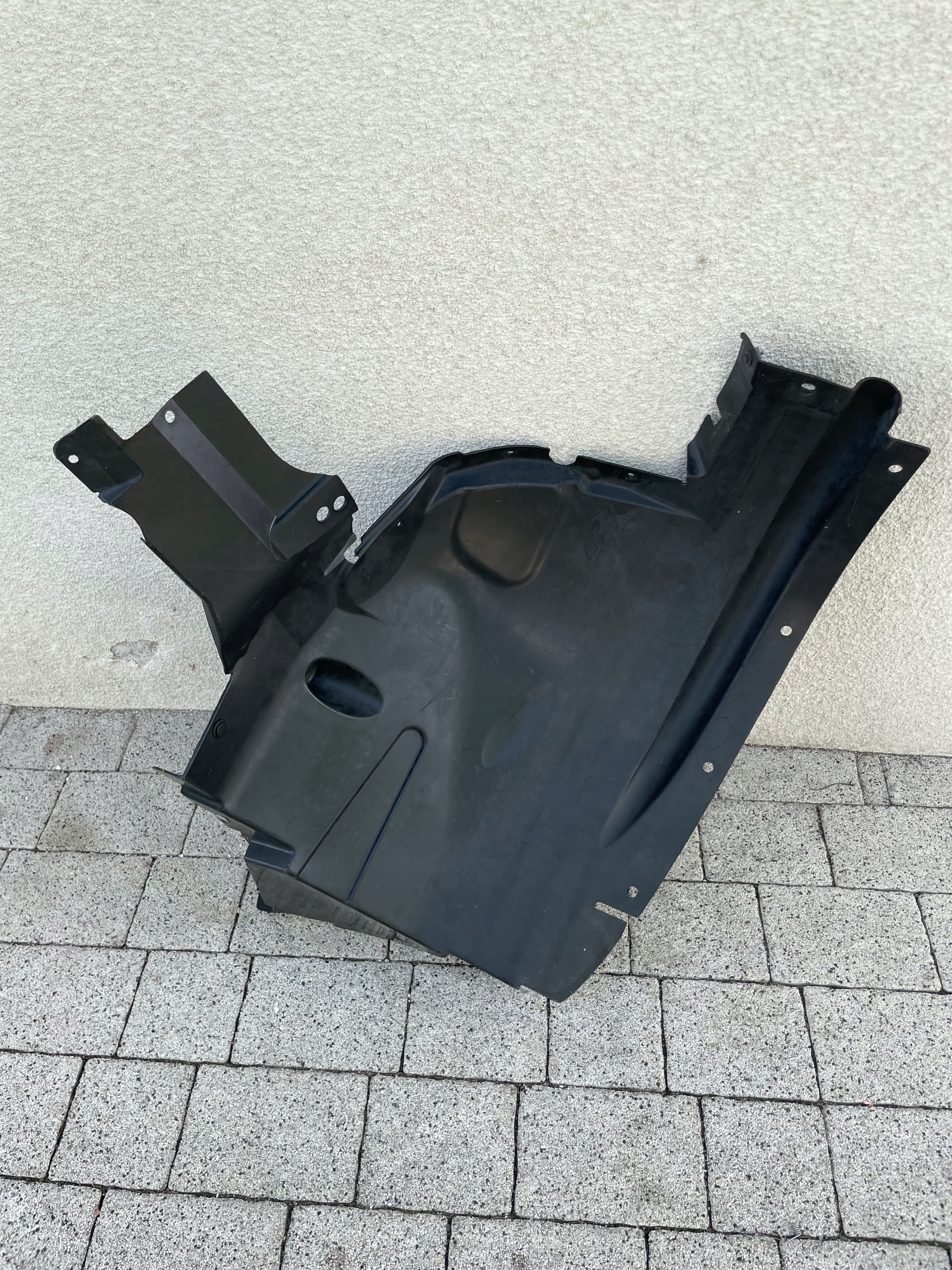 mudguard front left BMW X6 E71 E72 7180621