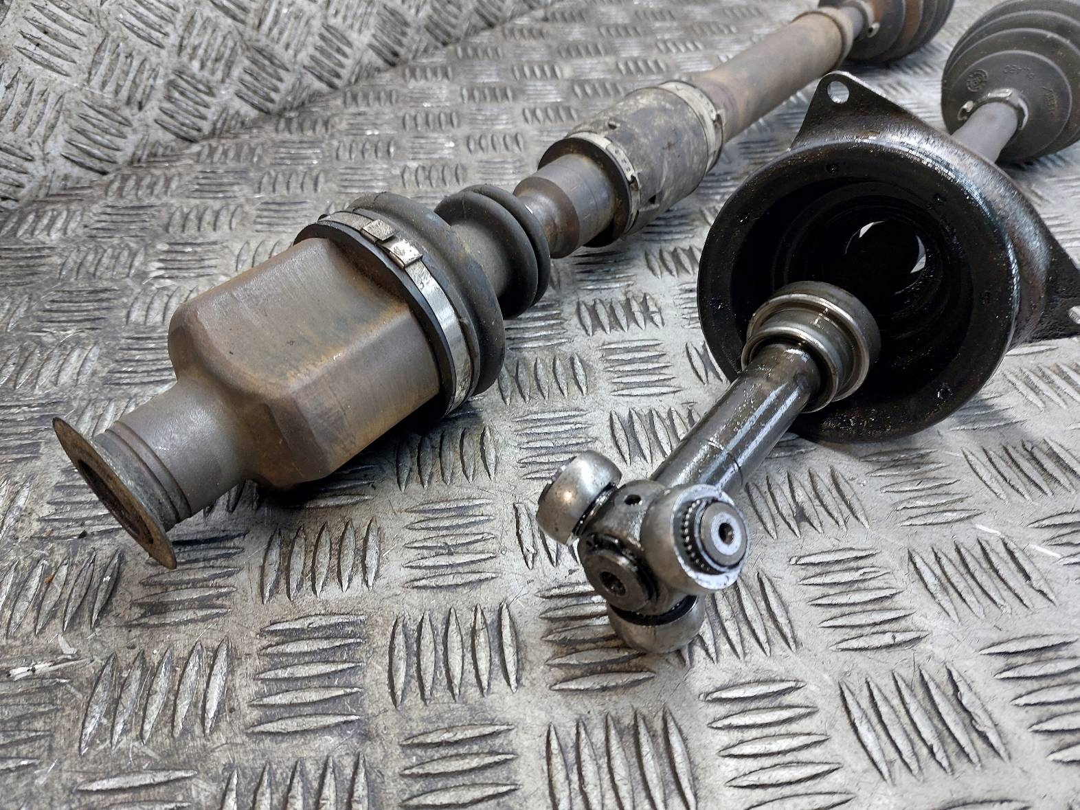 semi-axis left front + right front 5B VOLVO S40 and LIFT