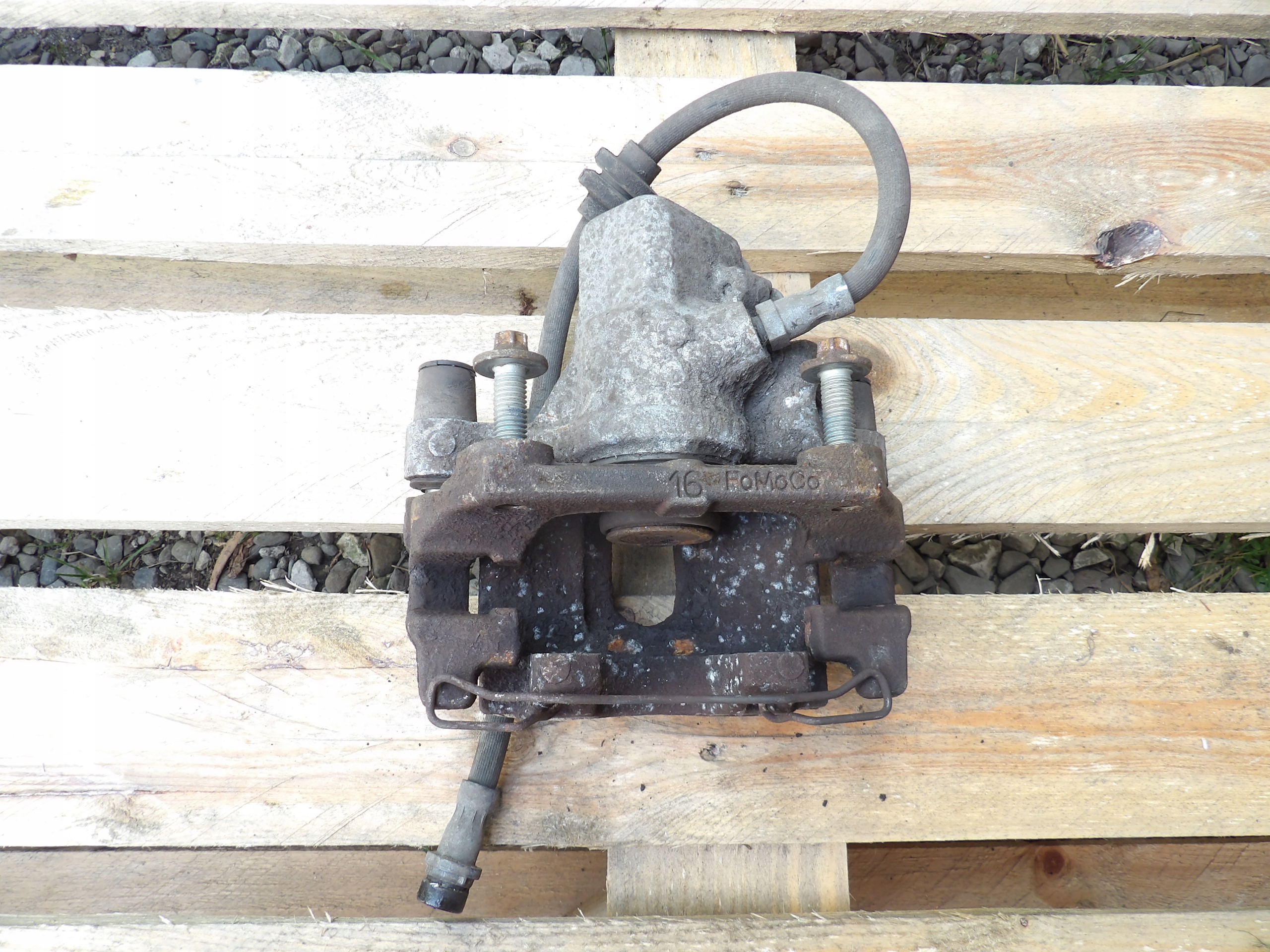FORD KUGA MK2 2.0 TDCI 4X4 caliper brake left rear part