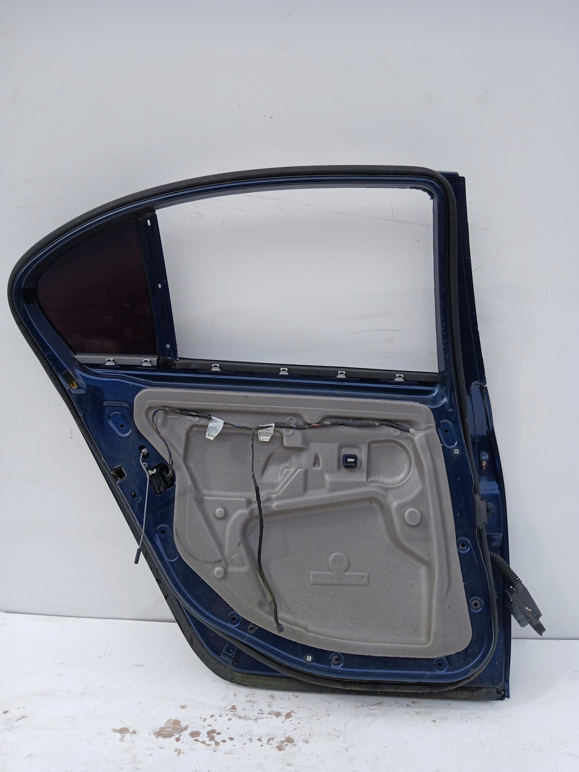 door left rear. BMW E60 TIEFSEEBLAU