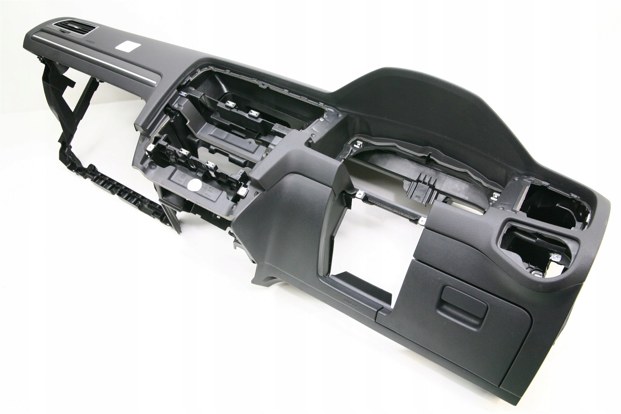 console dashboard instrument panel UK RHD VW GOLF VII 7 GTE