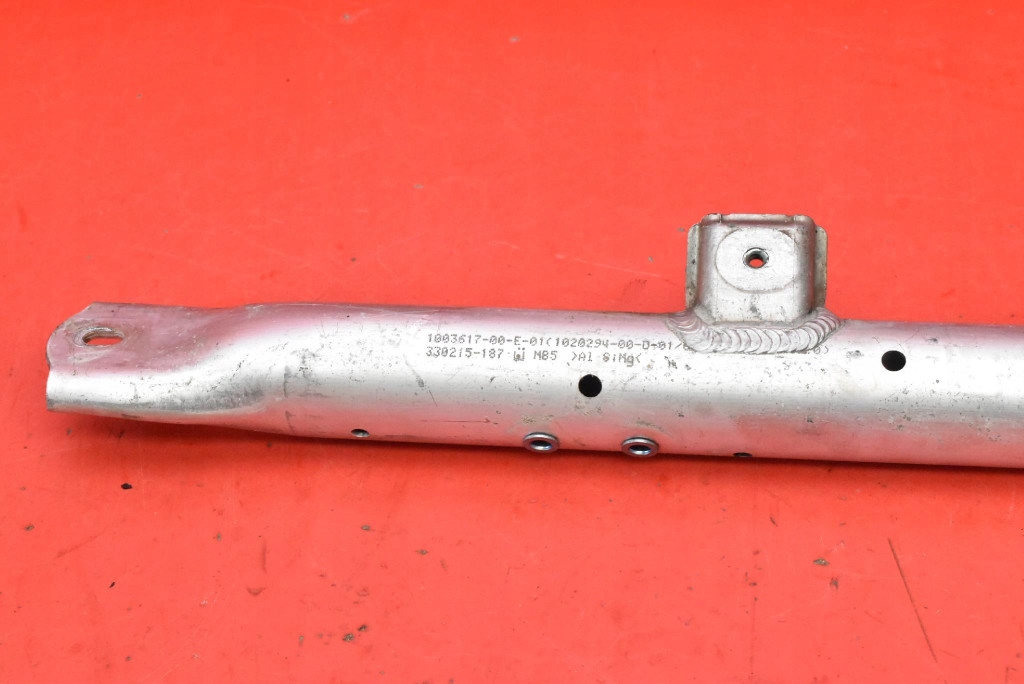 console of a shock absorber left front 1003617-00-E TESLA MODEL S LIFT 16-21