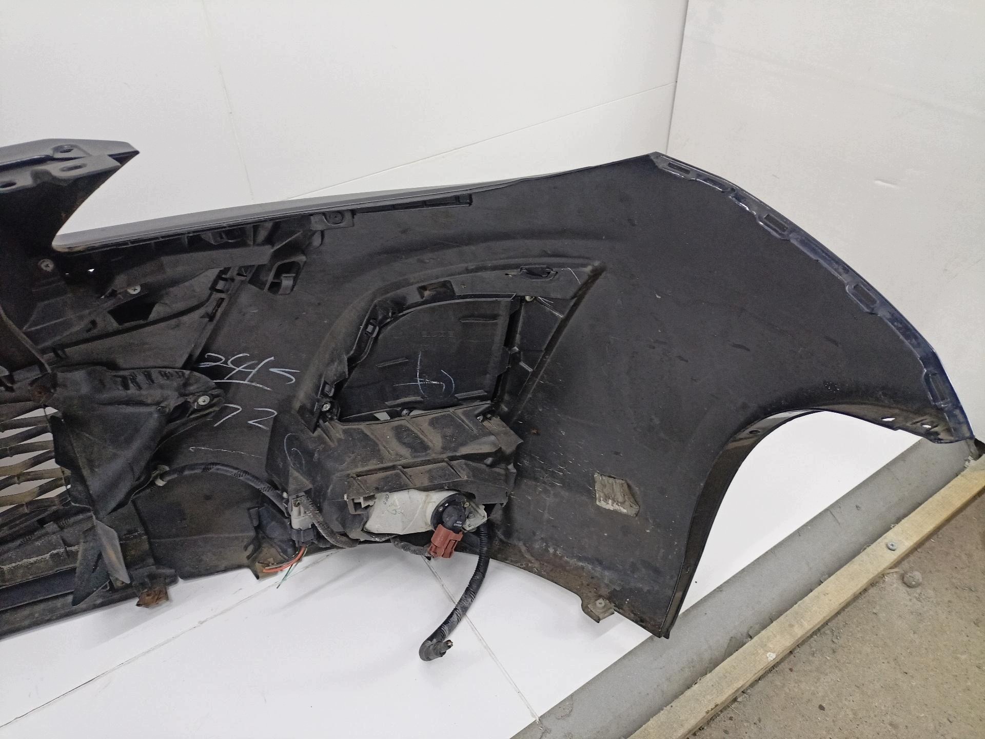 nárazník předek Mazda 3 2 BL 2010