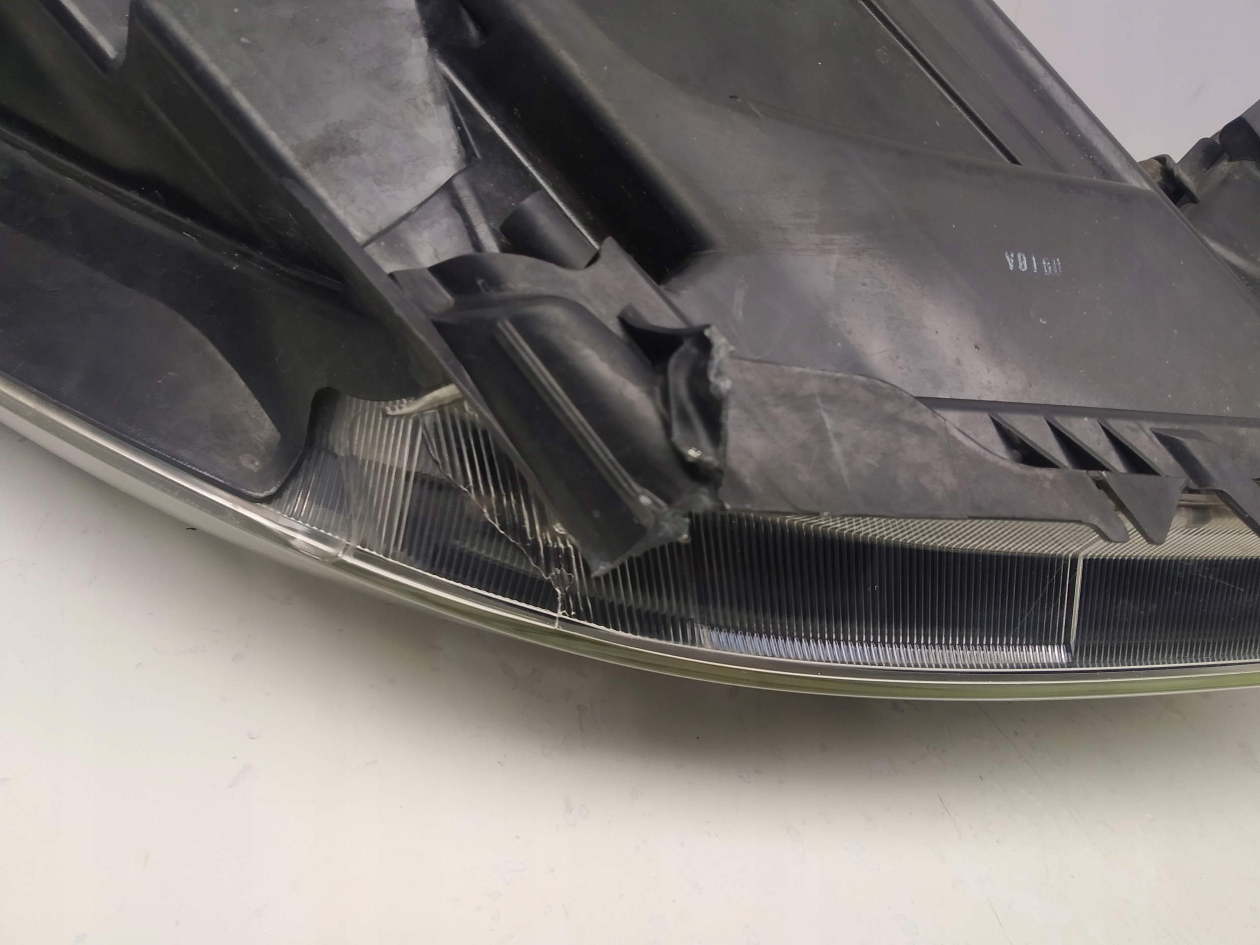 2014-2018r Honda HRV II reflektor light front left LED original OM