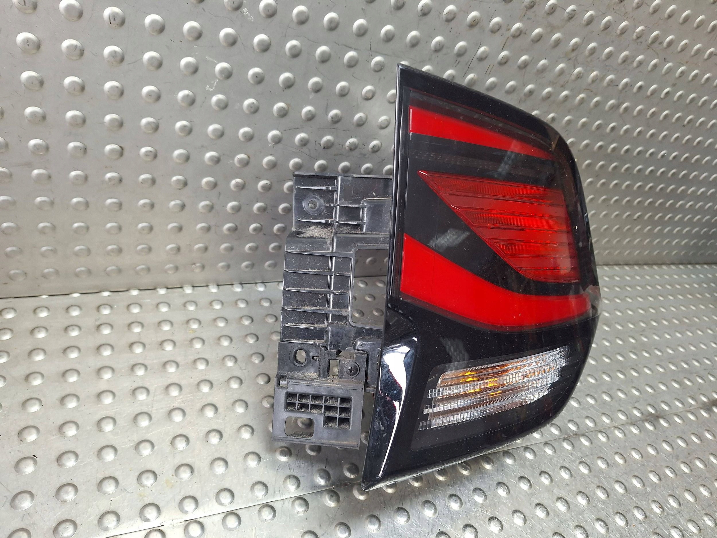 light rear part rear right KIA SPORTAGE V 21- LED 92402-R2000