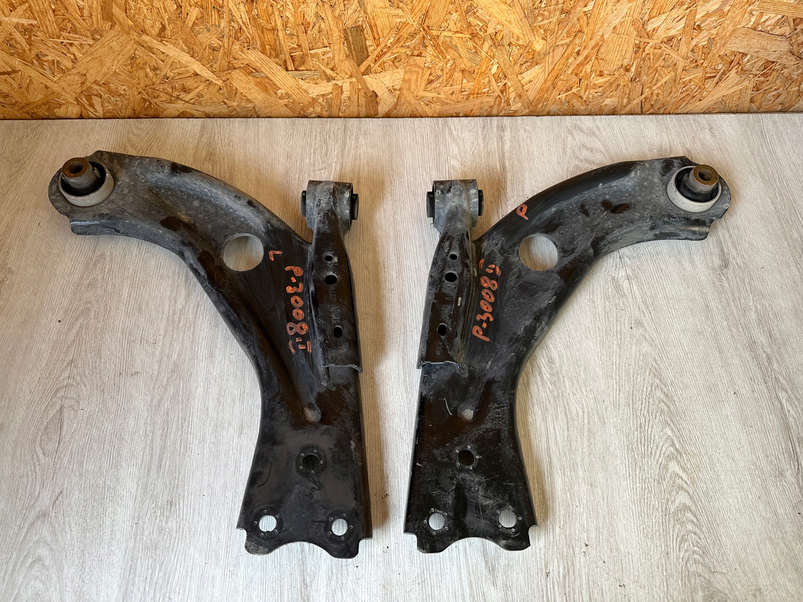 QUERLENKER LINKS RECHTS PEUGEOT 3008 II