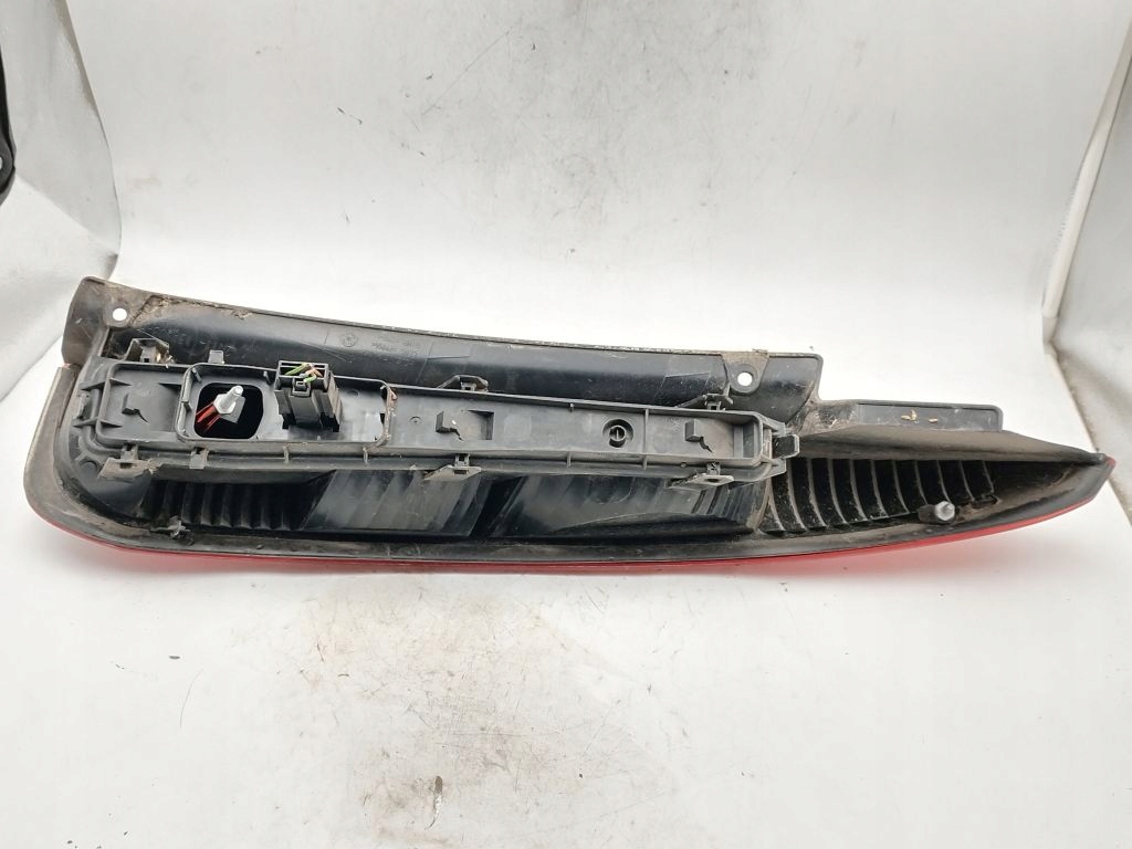 Ford Fusion and light left rear part rear