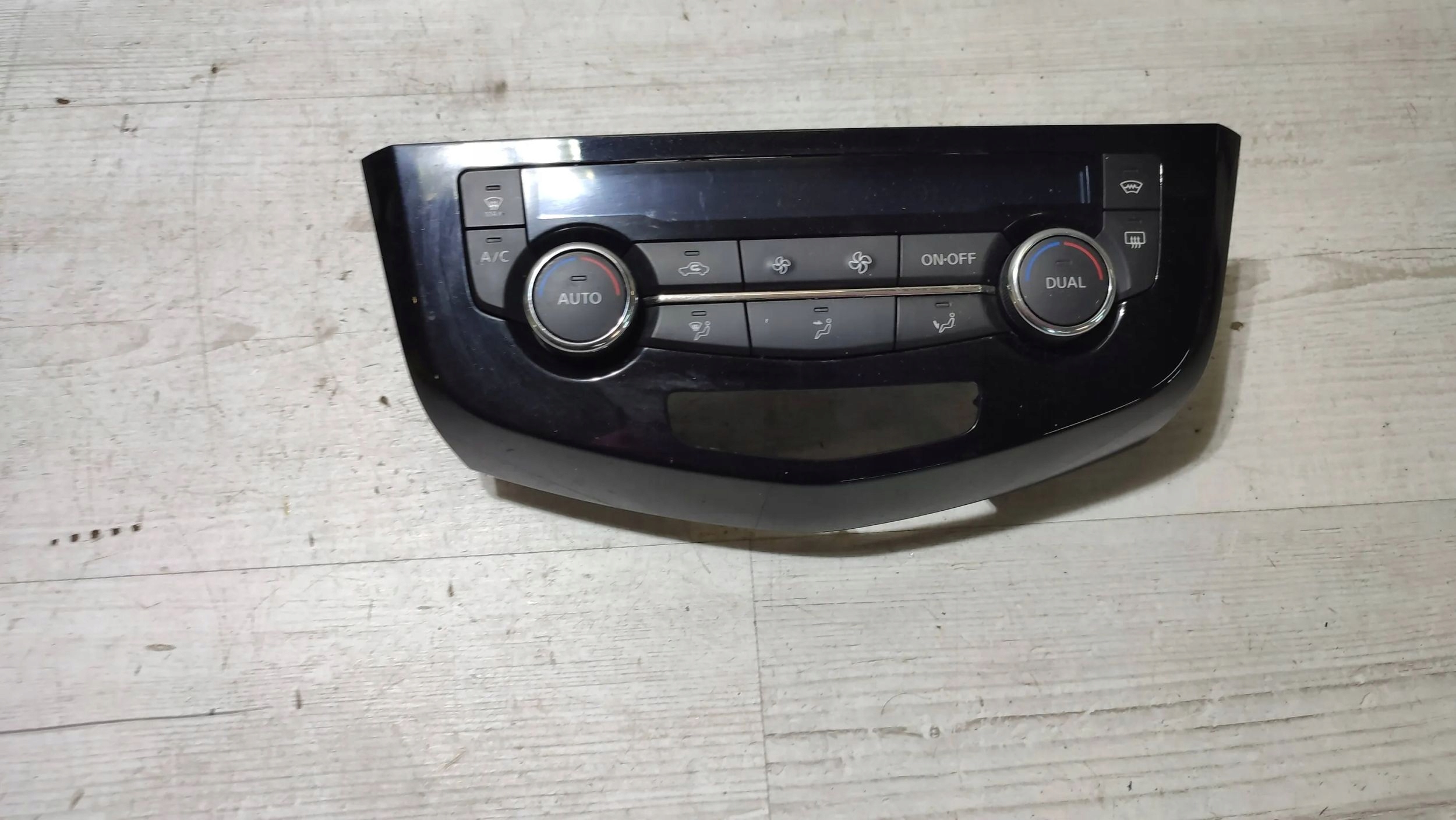 Nissan Qashqai 16r 1.5dci Unite commande clima