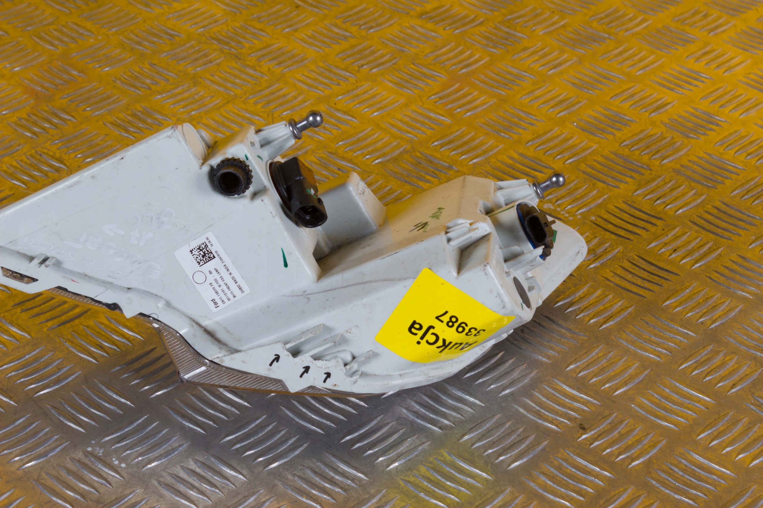 FORD ECOSPORT 2018 2019 HALOGEN PRZÓD LAMPA DRL R Typ samochodu Samochody osobowe