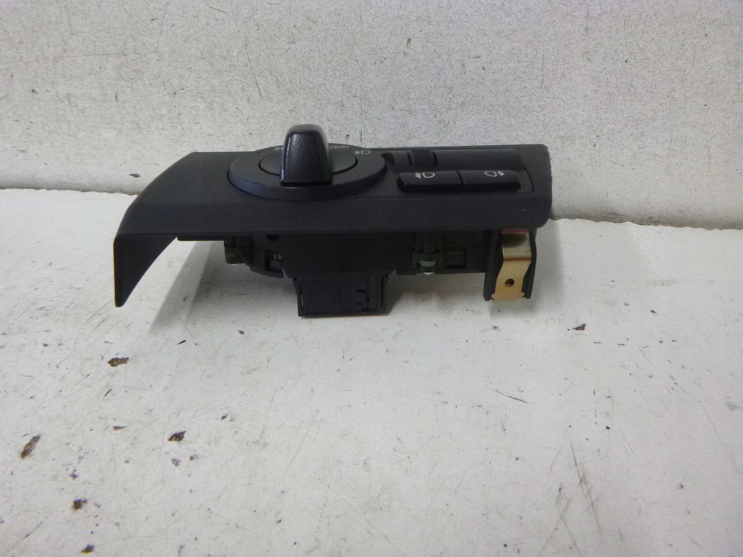 light switch BMW X3 E83 2008r. 3420276